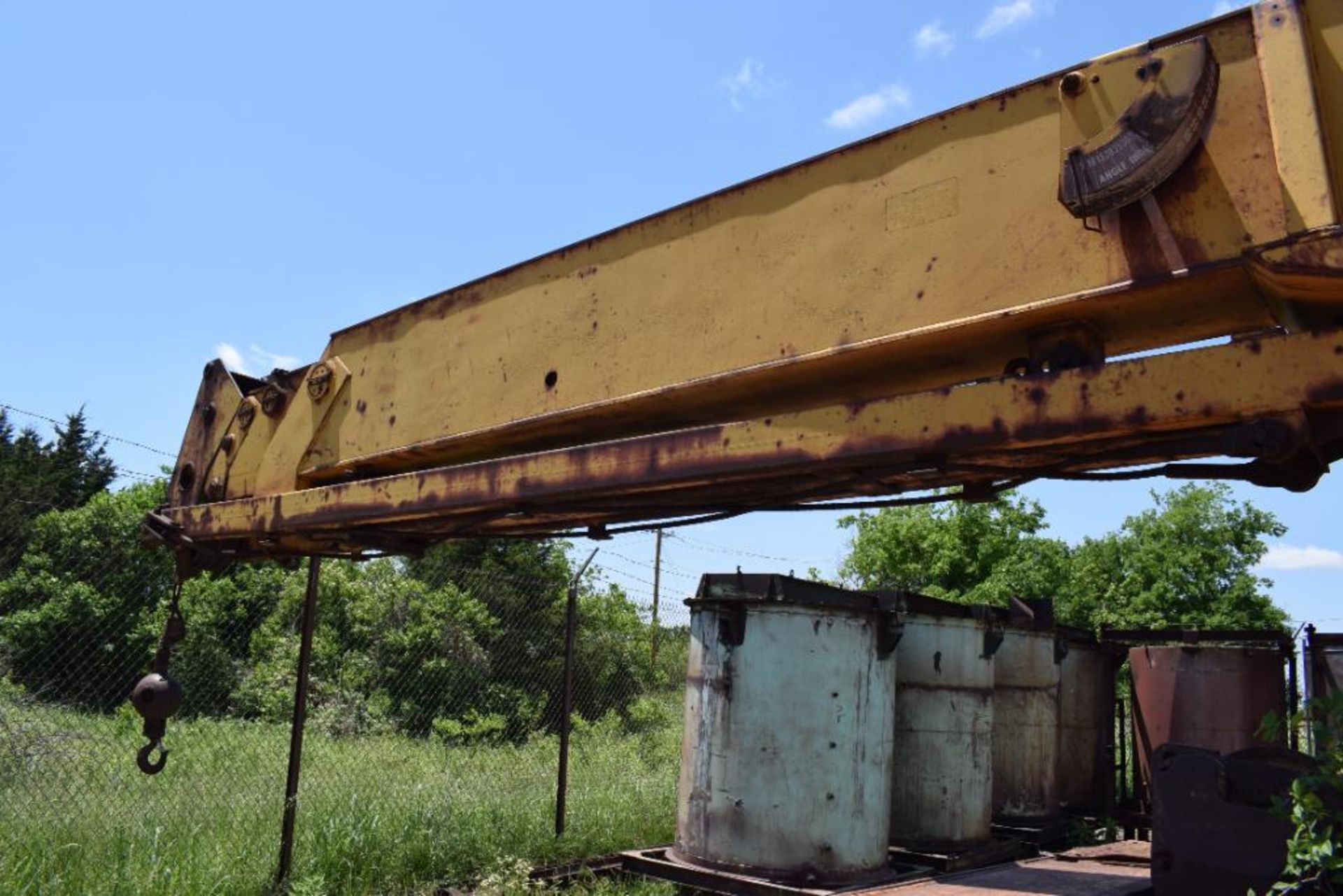 Boecking Machinery 40 Ton Rough Terrain Crane, Model RT40. NOT IN RUNNING CONDITION. - Image 7 of 7