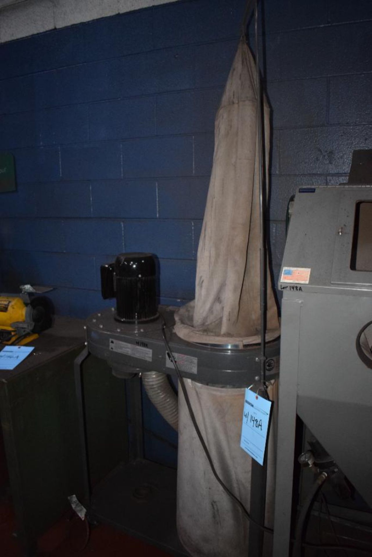 Econoline Blast Cabinet. With Dayton dust collector. - Image 7 of 8