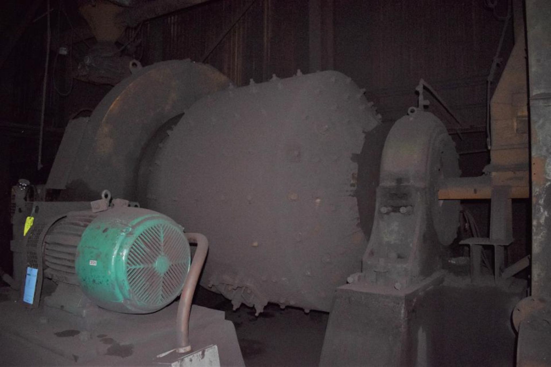 Hardinge Conical Dry Mill, Approximate 8' Diameter x 6' Long. With conical end, driven by an approxi - Image 5 of 5