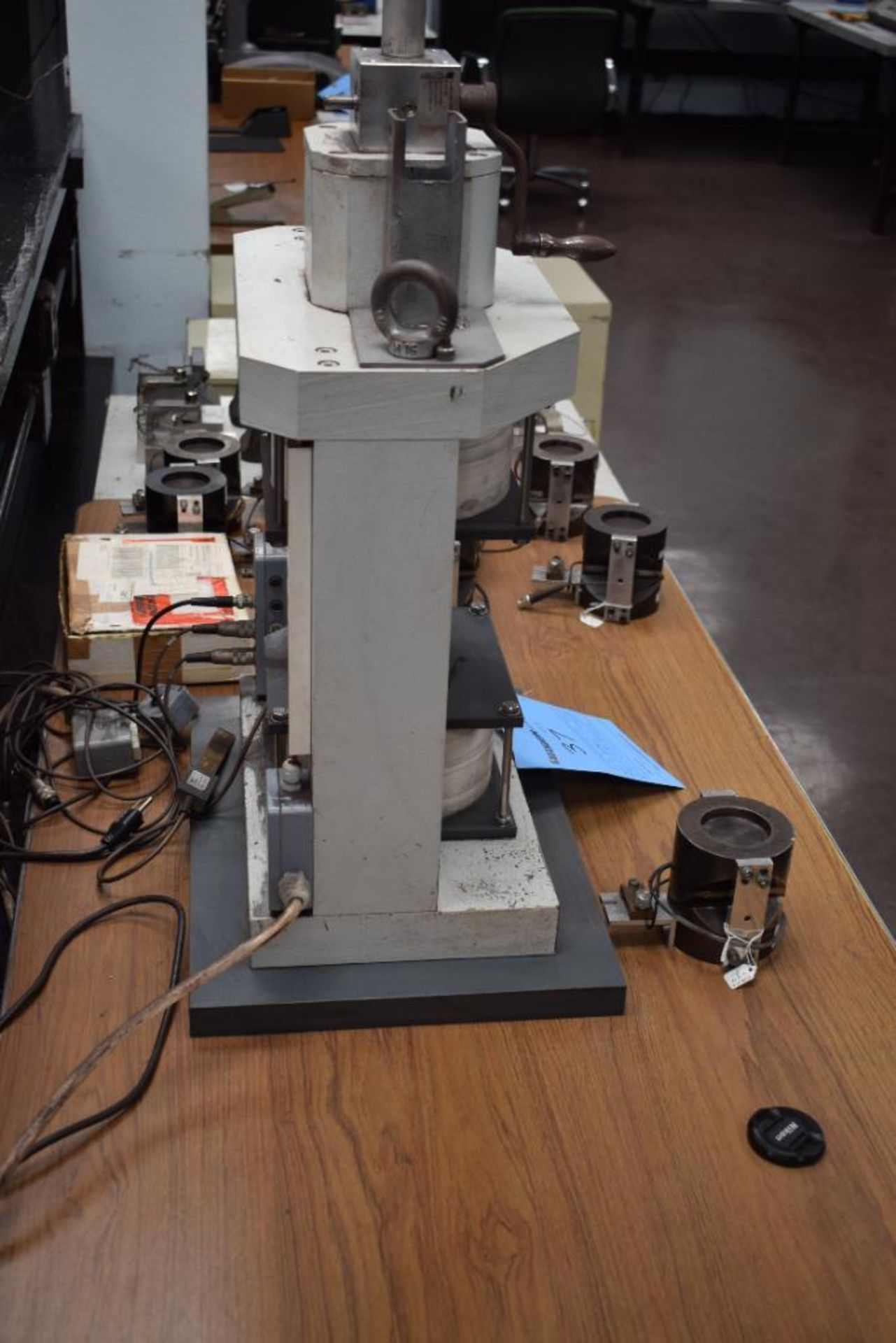 Robograph Digital High Performance Measuring System. Designed for Hysteresis & demagnetization measu - Image 6 of 8