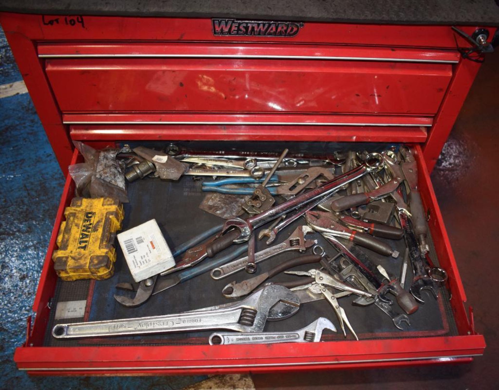 (1) Westward 5 Drawer Rolling Tool Box. With vise & miscellaneous tools. - Image 6 of 8