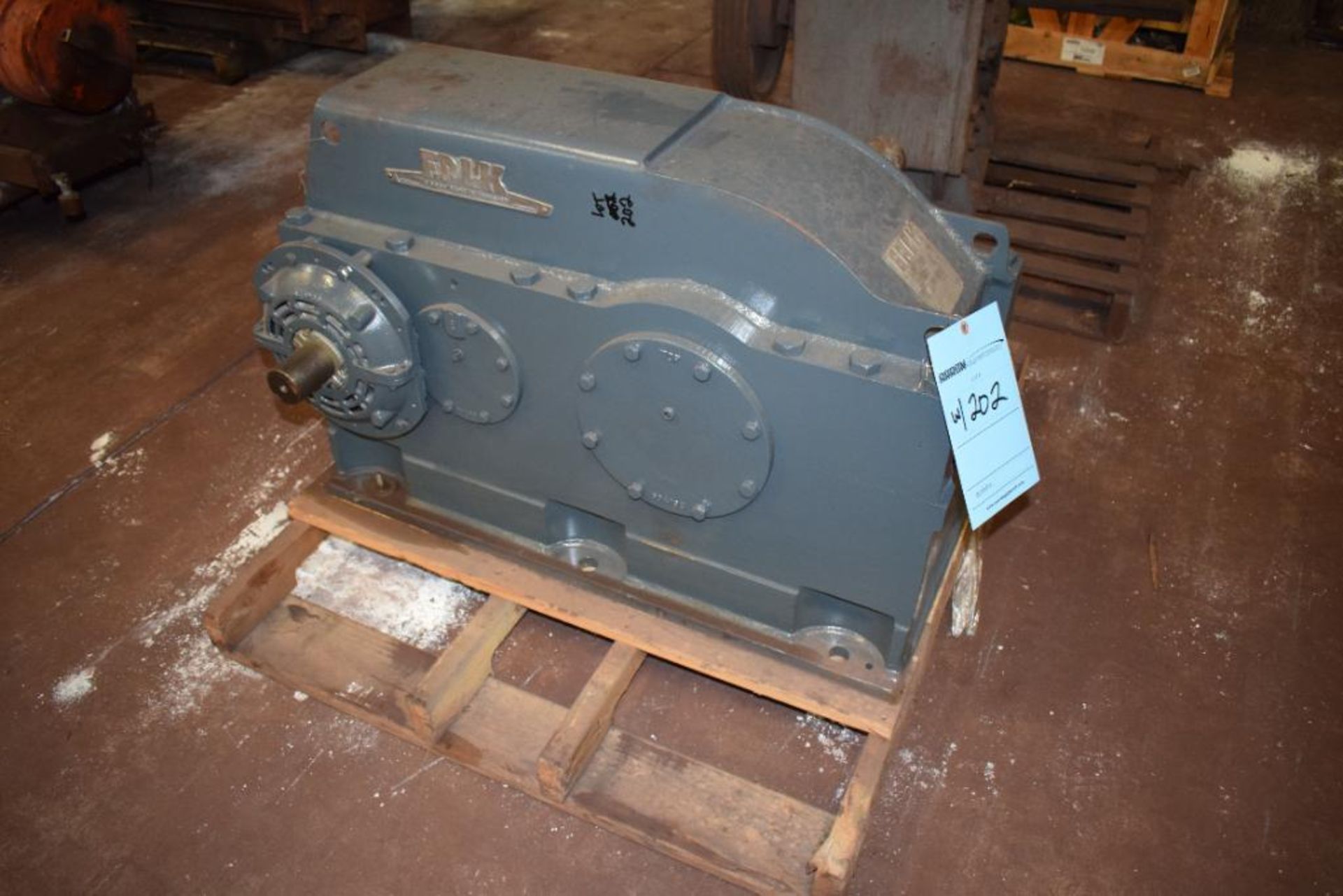 Lot Of (2) Reducers. (1) Falk model 2090Y2-A, (1) Sumitomo model S5040P3-LR-22.4. - Image 2 of 7