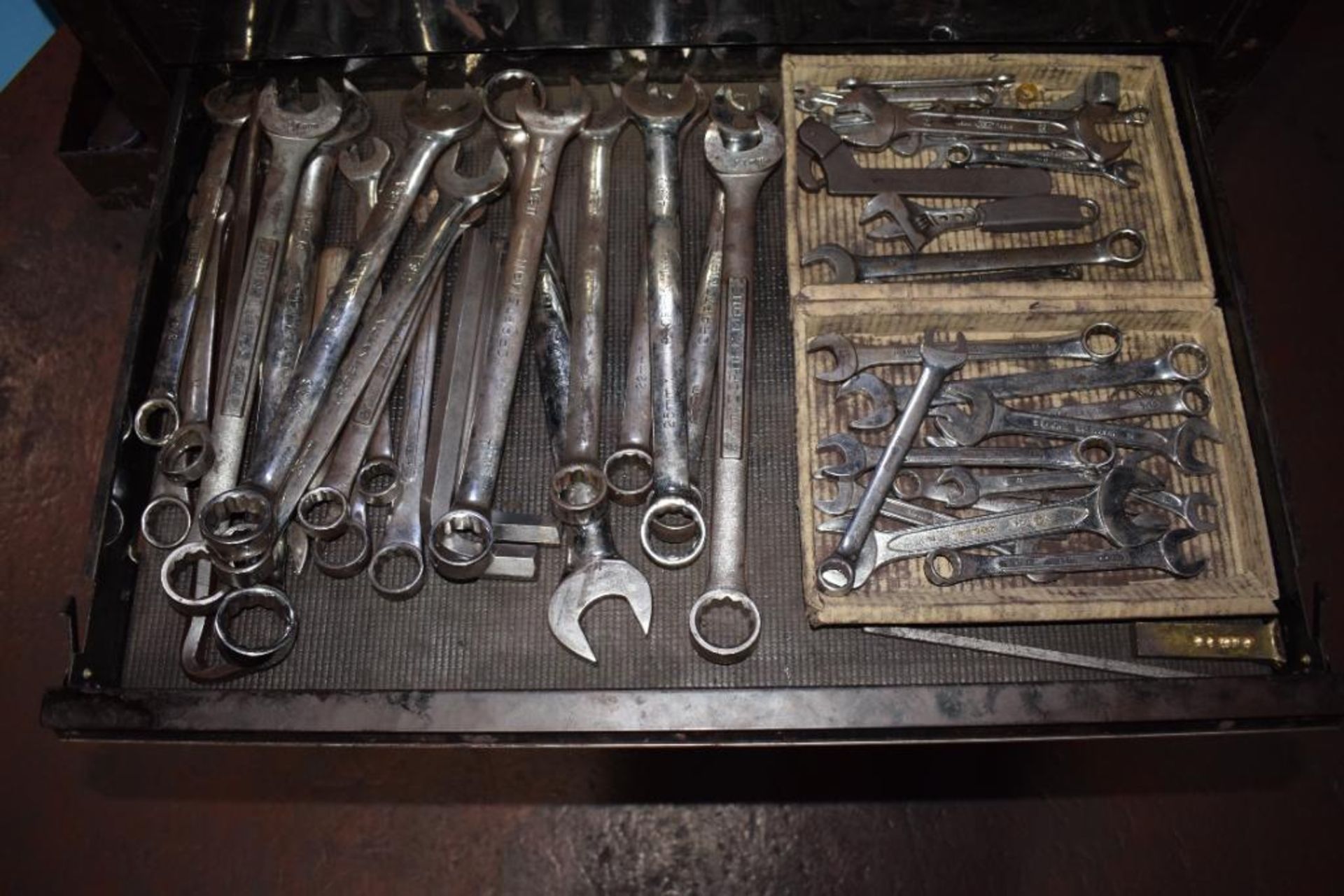 (1) Westward 5 Drawer Rolling Tool Box. With vise & miscellaneous tools. - Image 6 of 9