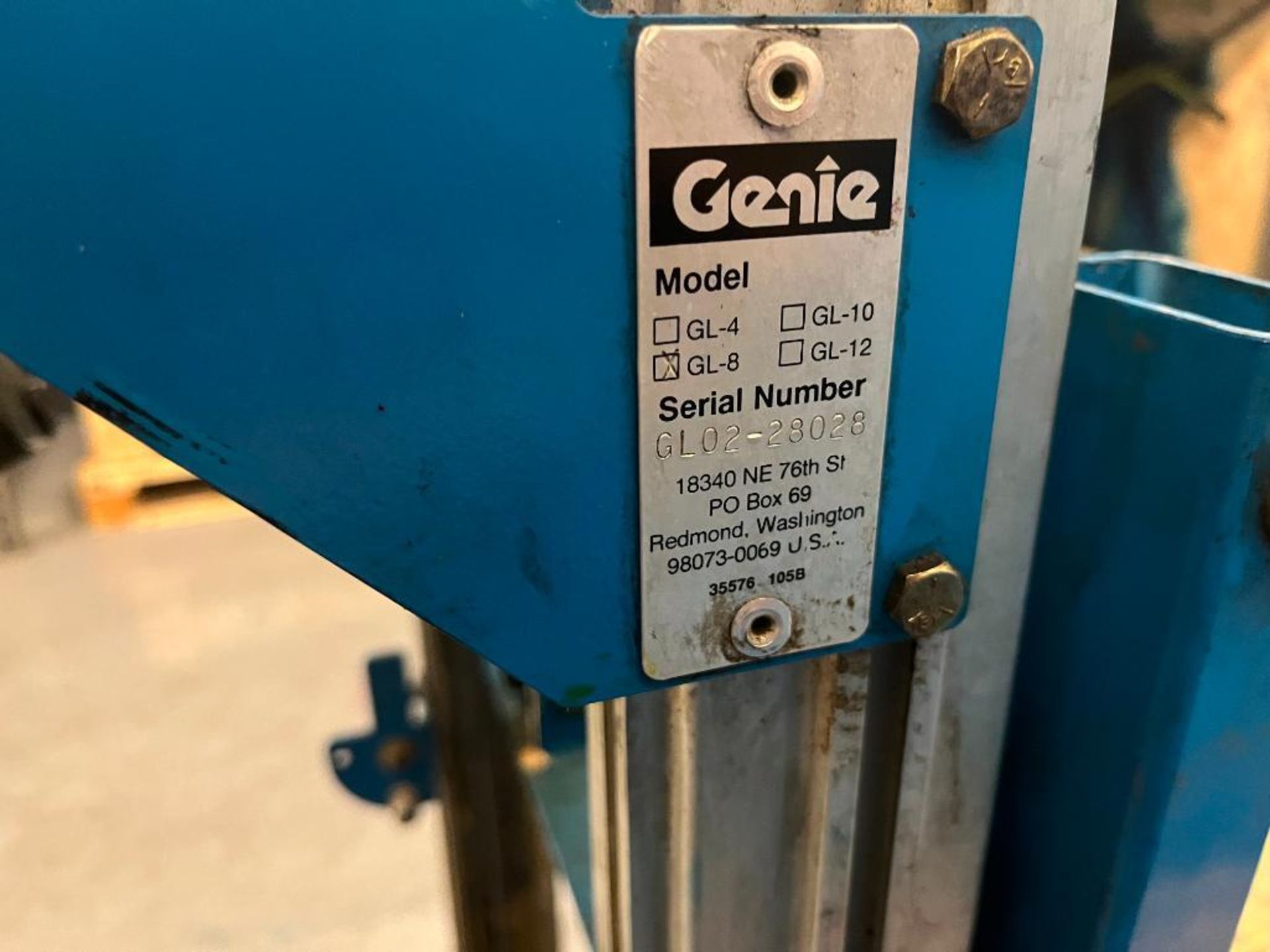 Genie 400-LB Manual Material Lift Model GL-8, S/N GL02-28028 - Image 4 of 4