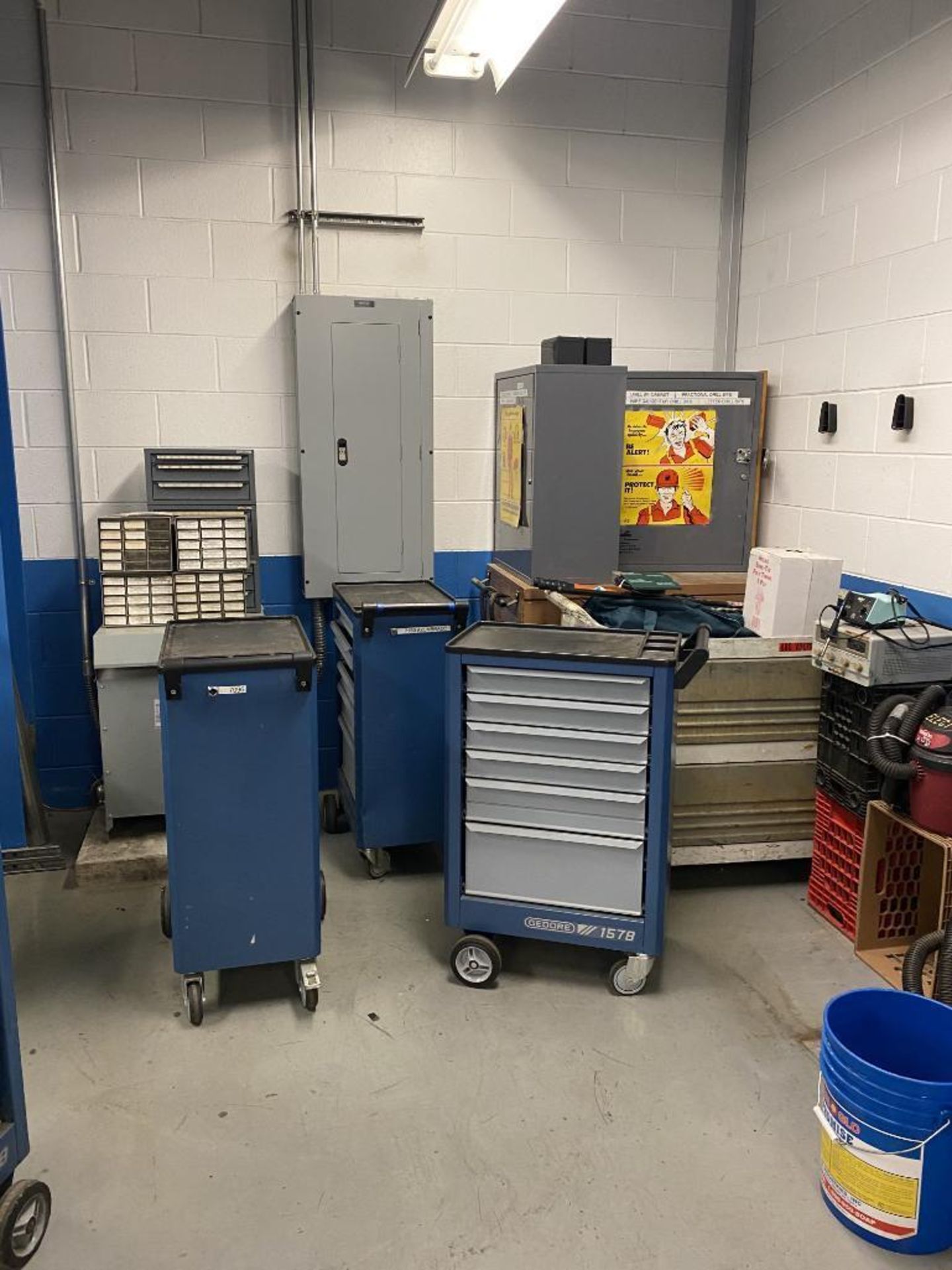 Lot: (3) Mobile Toolboxes **SUBJECT TO BULK BID --THE GREATER OF THE CLOSING BID ON BULK LOT 315A OR