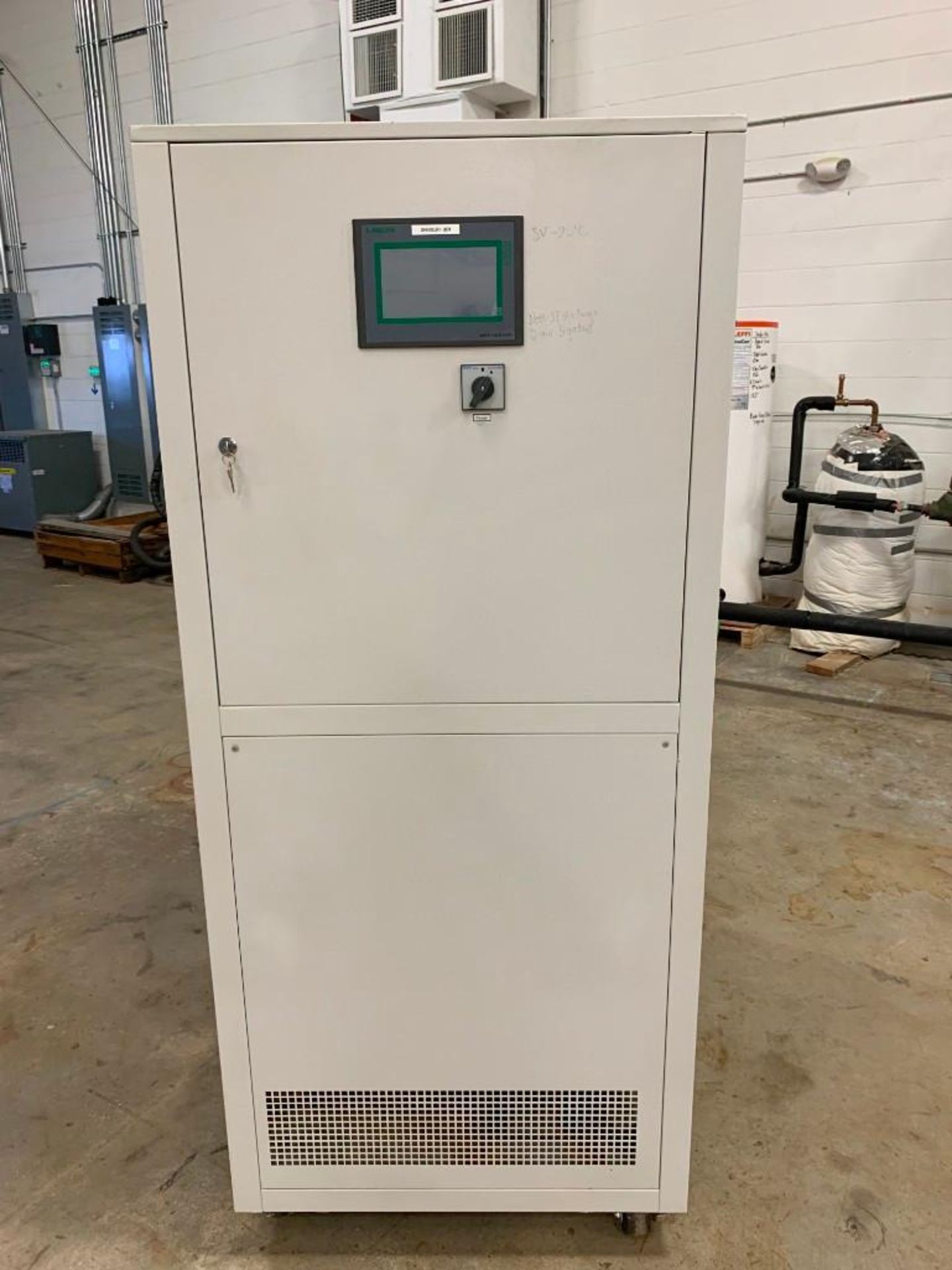 Lot: (2) LNEYA -80C Chillers Model LT-80A2NW-V5FP, S/N 8202591 (2020), with 60L Tank and Touchscreen