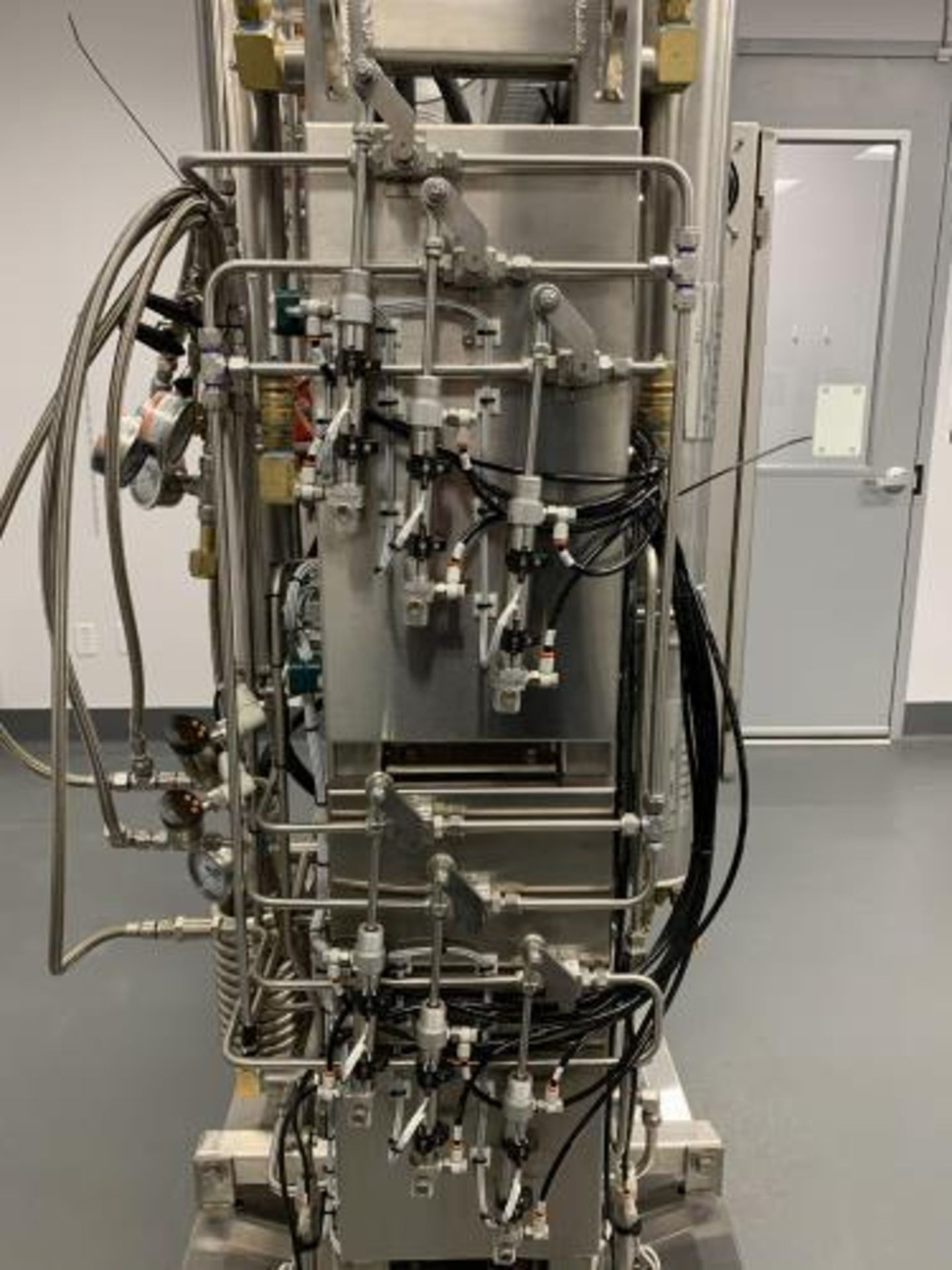 MRX 20 LE Supercritical CO2 Automated Extractor System (Like New -Purchased in 2020 Only 100 Runs). - Image 5 of 23