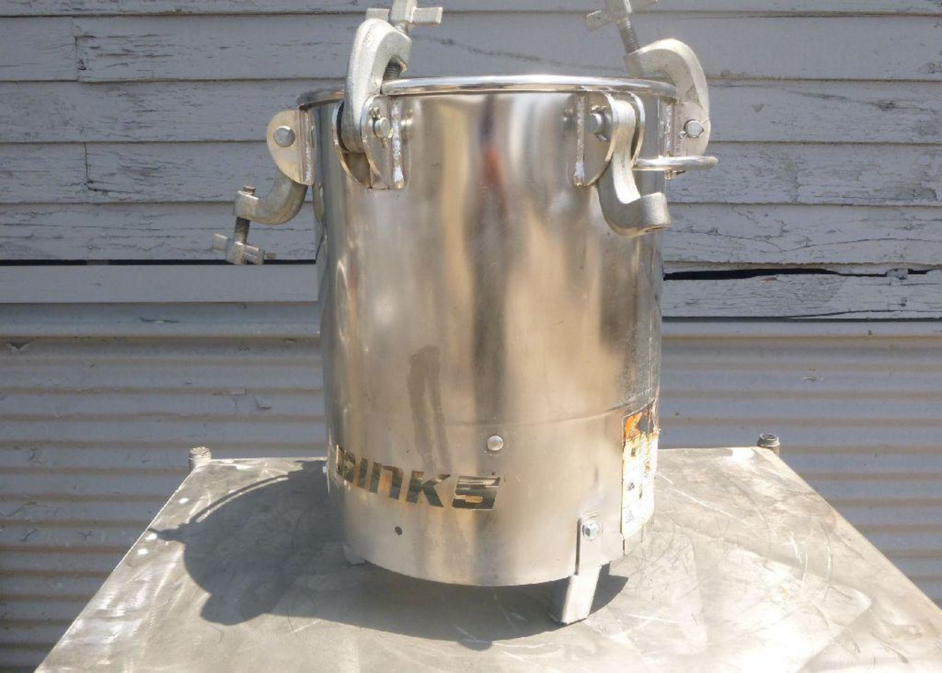 Tank, 5 Gallon, S/st, 110 PSI, 14" X 16", Binks #C744079 (Loading Cost = $35) - Image 2 of 4