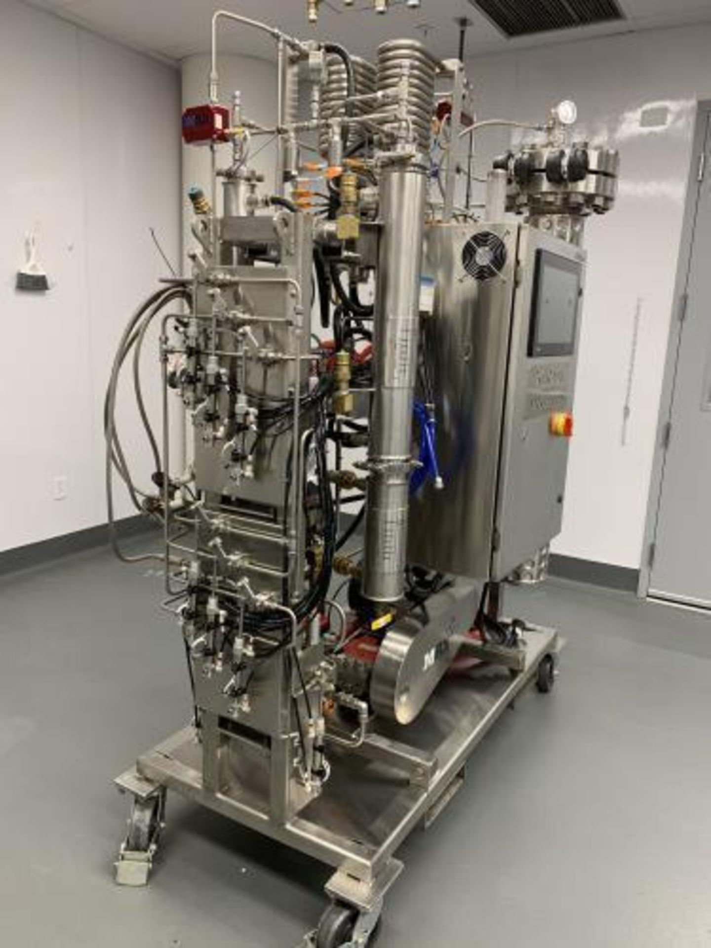 MRX 20 LE Supercritical CO2 Automated Extractor System (Like New -Purchased in 2020 Only 100 Runs). - Image 4 of 23