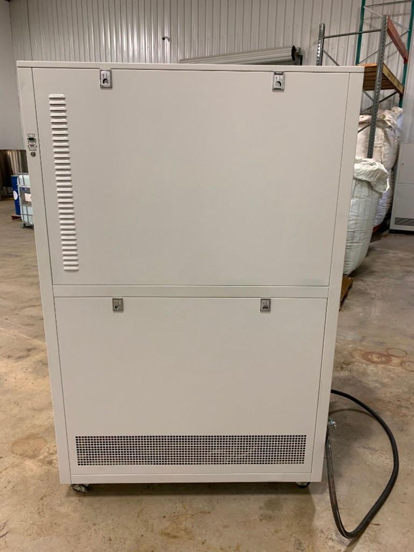 Lot: (2) LNEYA -80C Chillers Model LT-80A2NW-V5FP, S/N 8202591 (2020), with 60L Tank and Touchscreen - Image 4 of 7