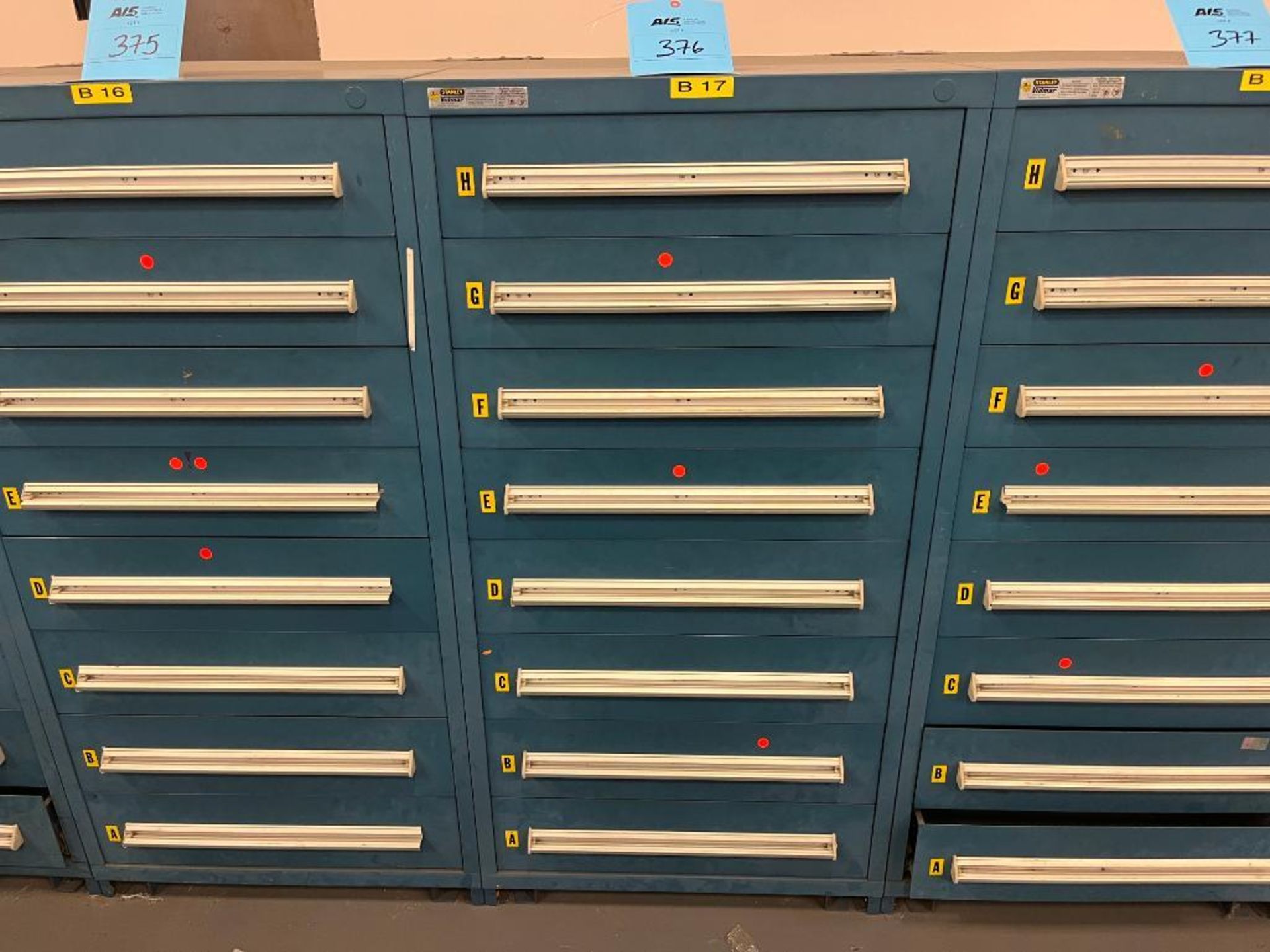 8 Drawer Vidmar Cabinet (Loading Fee = $25)