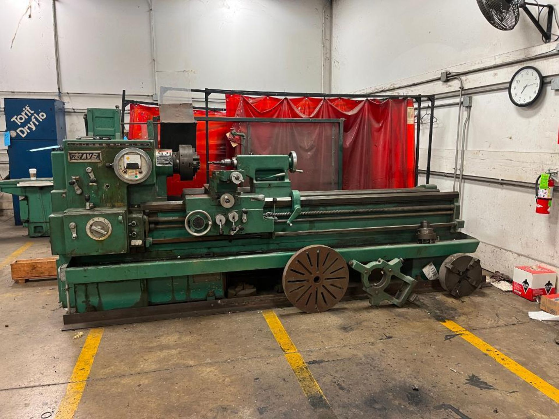 Lodge & Shipley AVS Engine Lathe, 24" x 72" with 12" 3 Jaw Chuck, Tailstock Steady Rest, Model 2010/