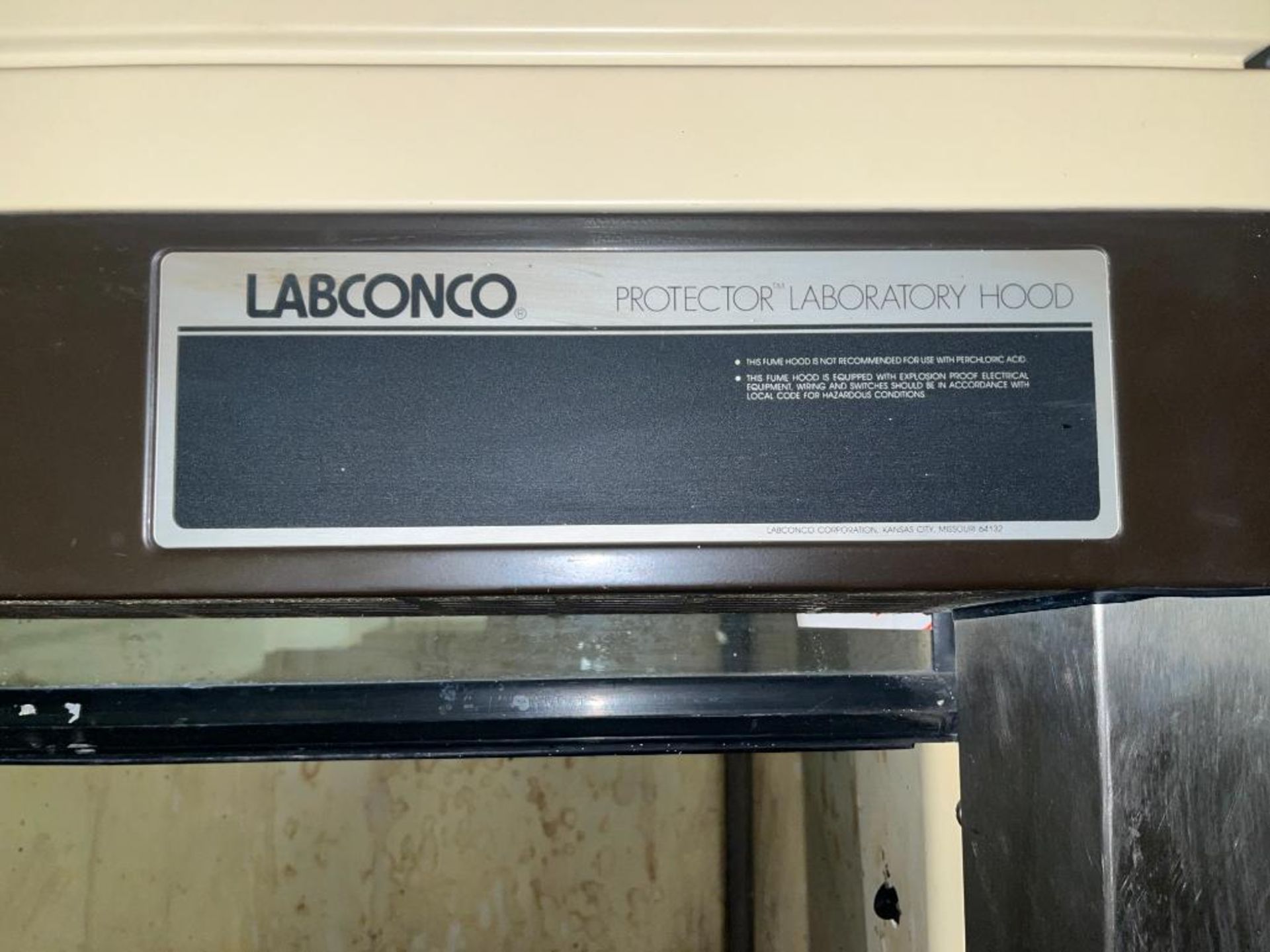 Labconco Protector Laboratory Fume Hood - Image 10 of 10