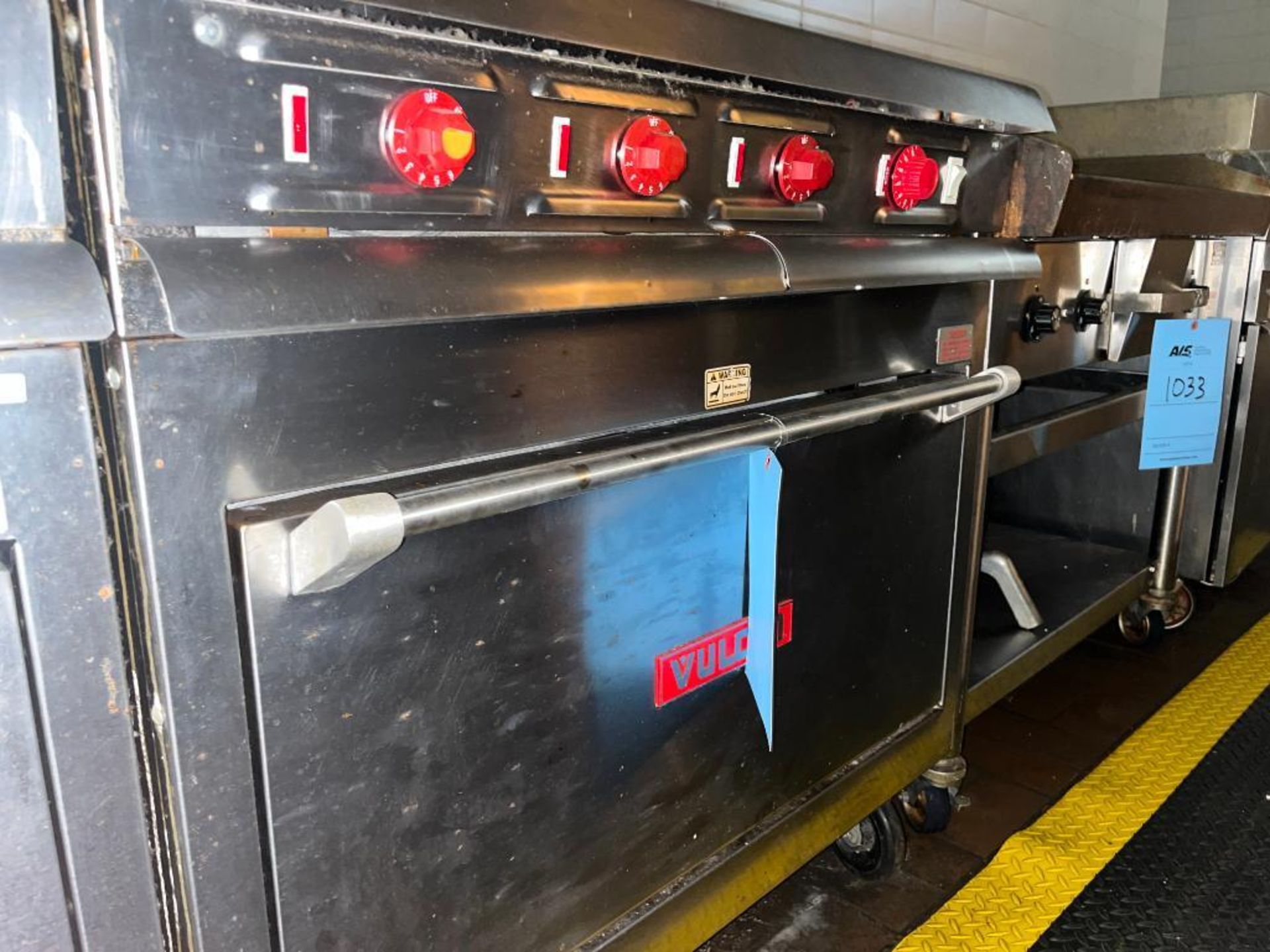 Hobart hot Top Griddle w/ Oven Model VR2C - Image 8 of 11