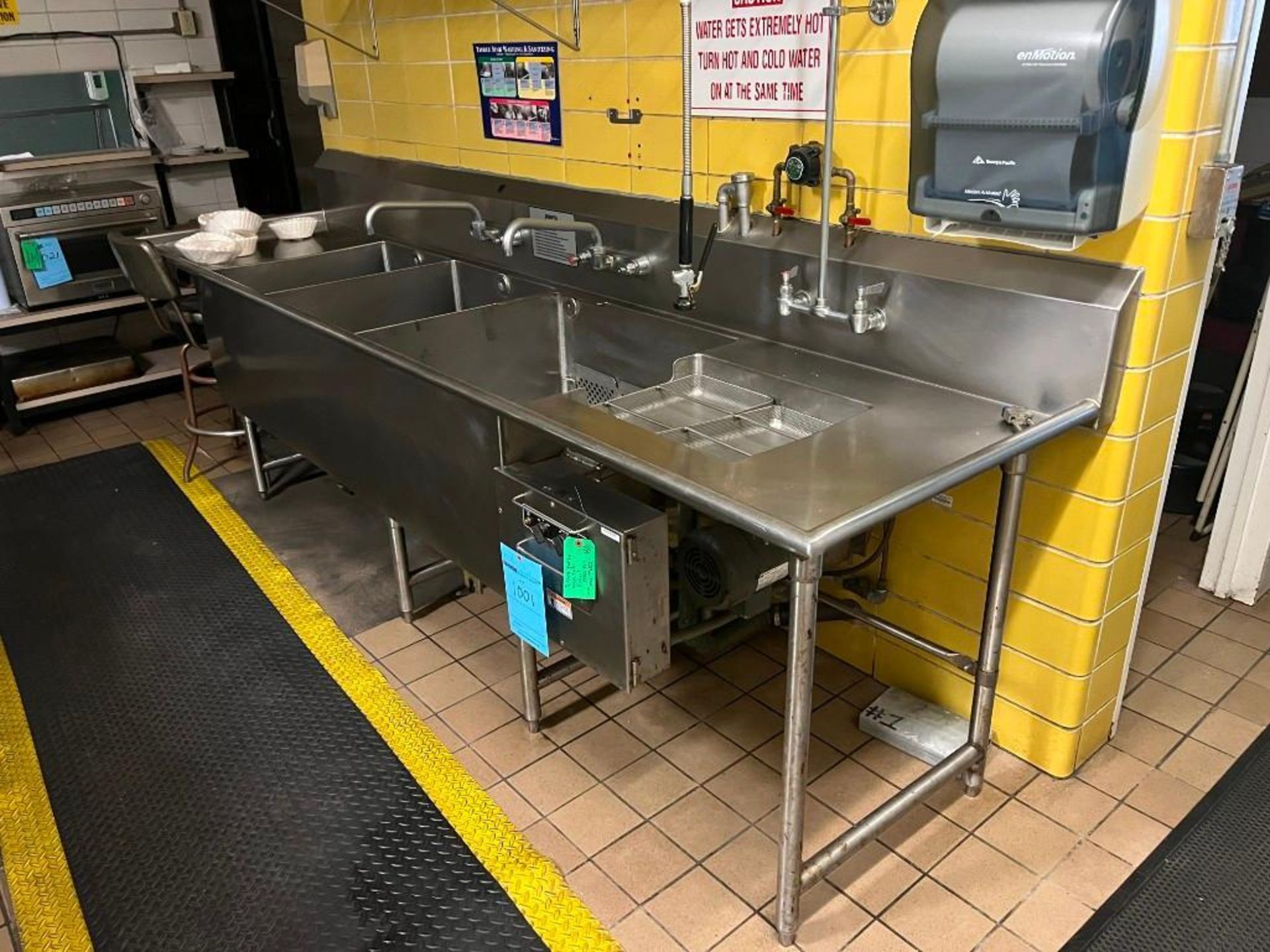 11' x 34" Hubart Stainless Steel 3 Basin Turbo Wash Station Mdl. TW11