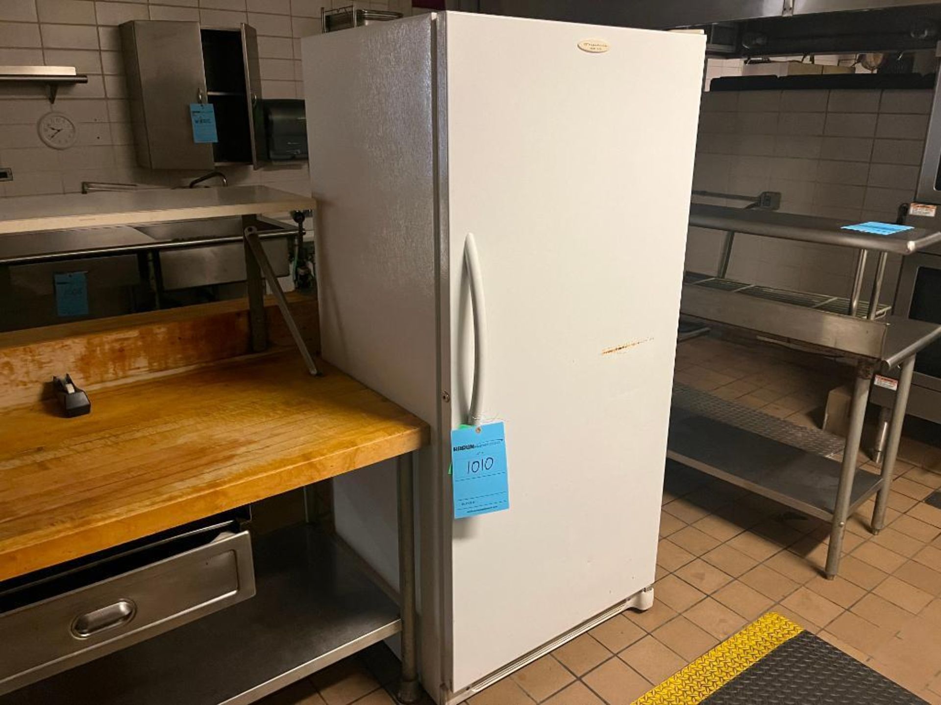 Lot (6): Fridgidaire Freezer, Ropar Washer, Whirlpool Dryer, Glasstop Freezer & 2 Steel Cabinets