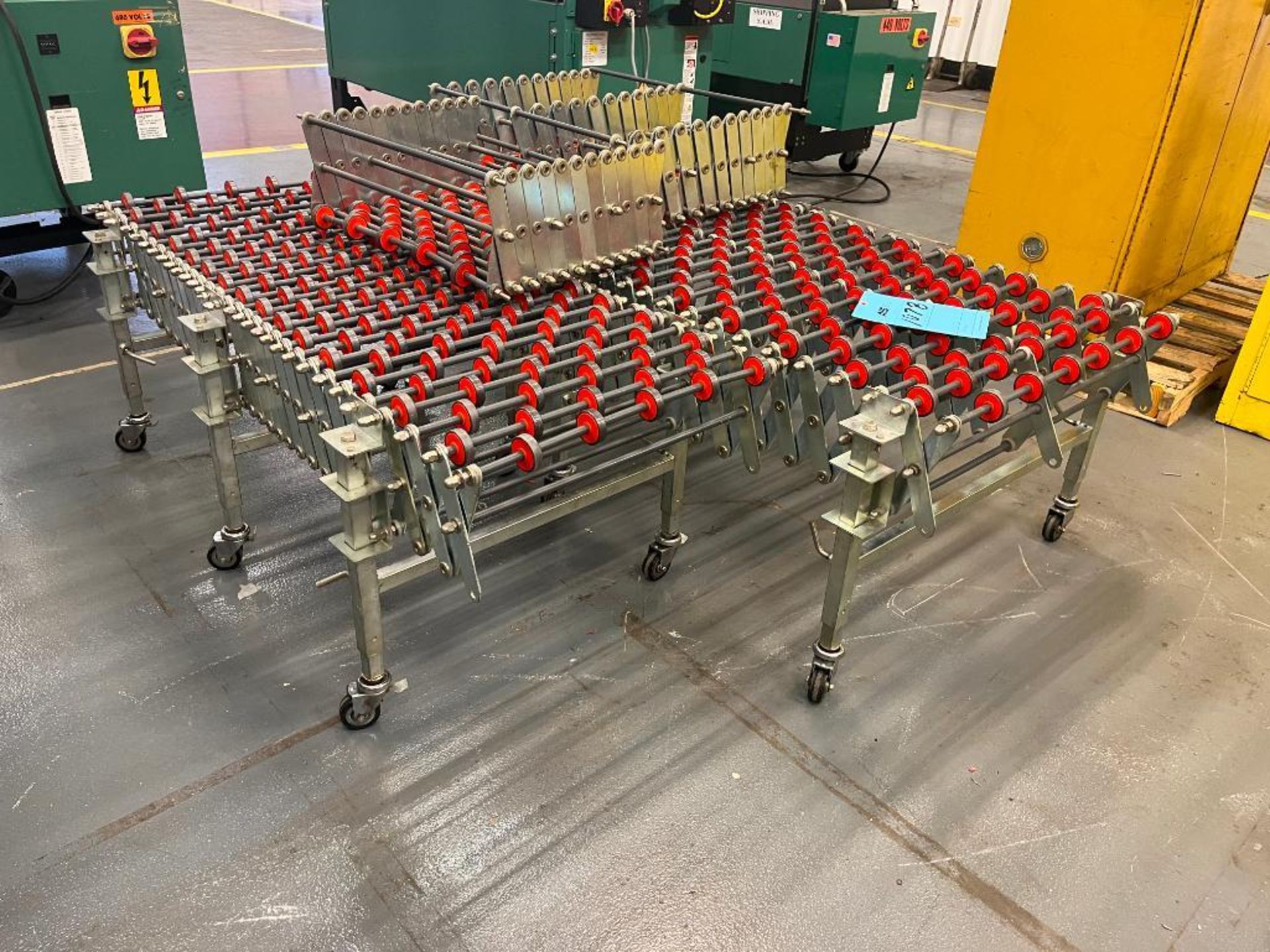 Lot (2): Section Portable Flex Conveyor - Image 2 of 4