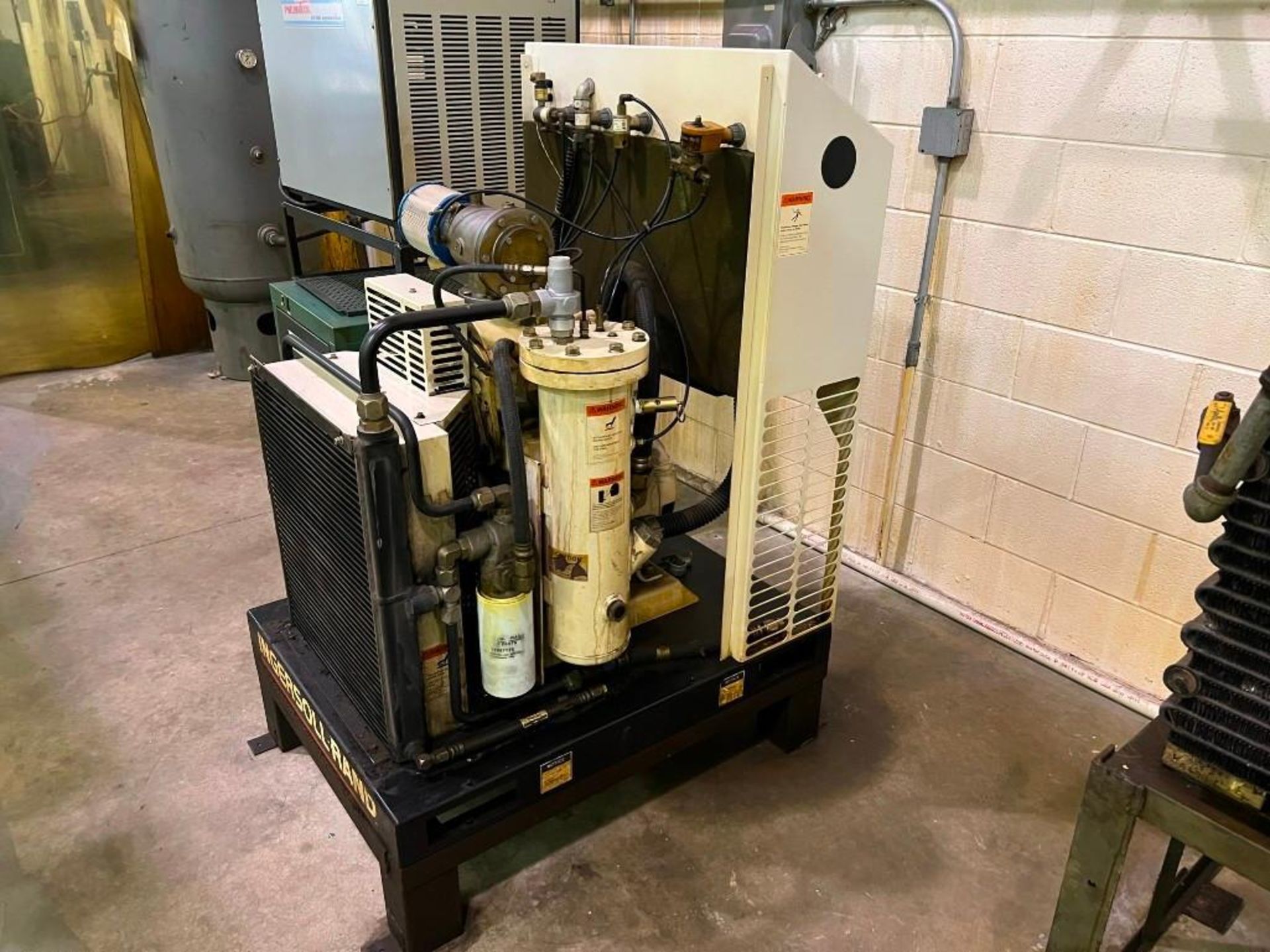 Ingersoll Rand 25HP Rotary Screw Air Compressor Model SSR-EP25SE, S/N KN0128495010, with Speedaire D