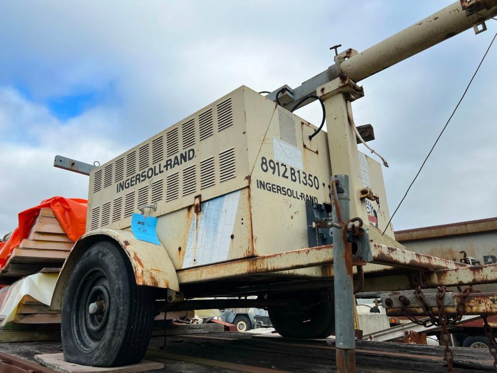 Ingersoll Rand Trailer Mounted Light Tower