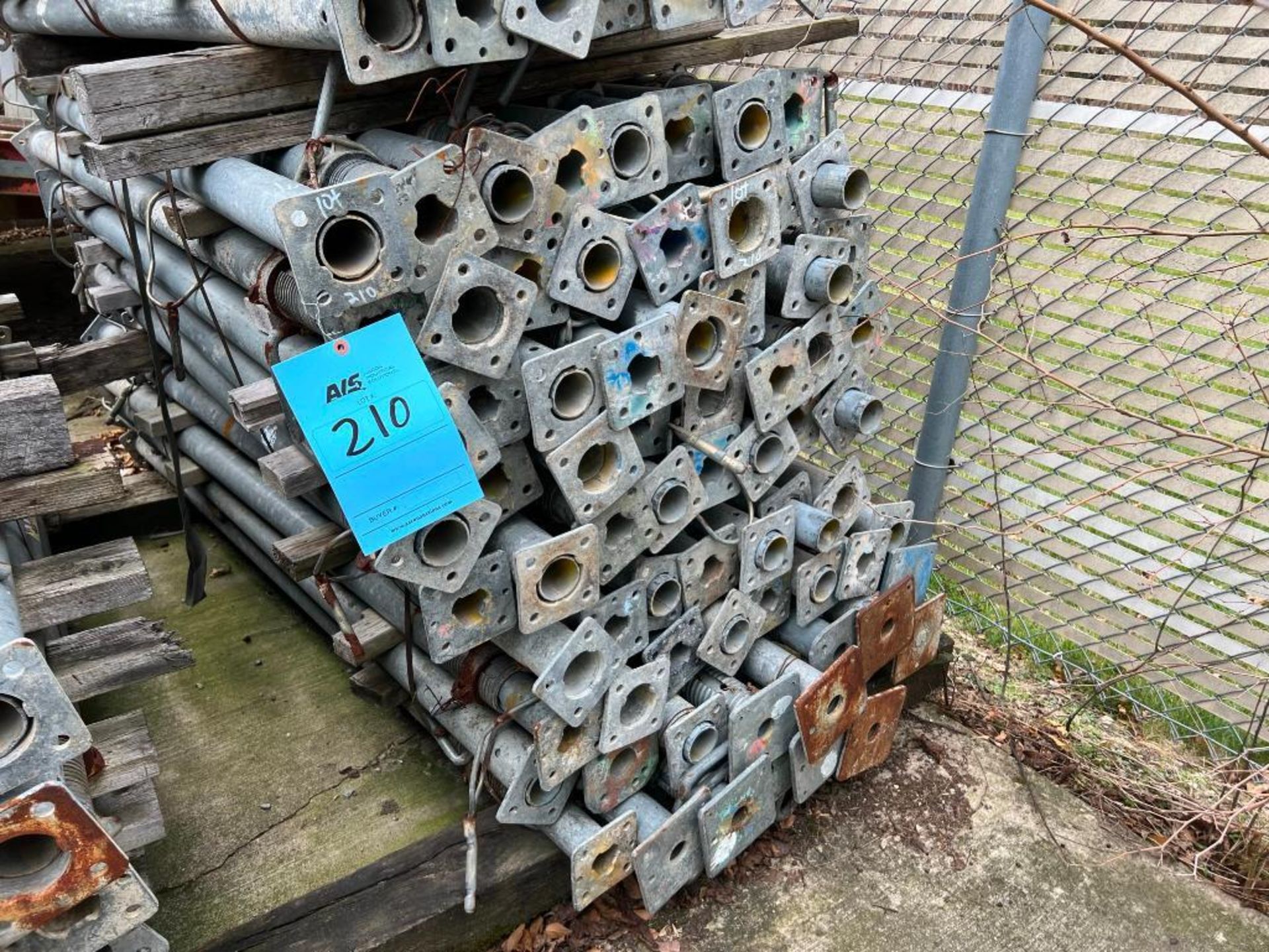 LOT: Approx. (70) Steel Post Shores