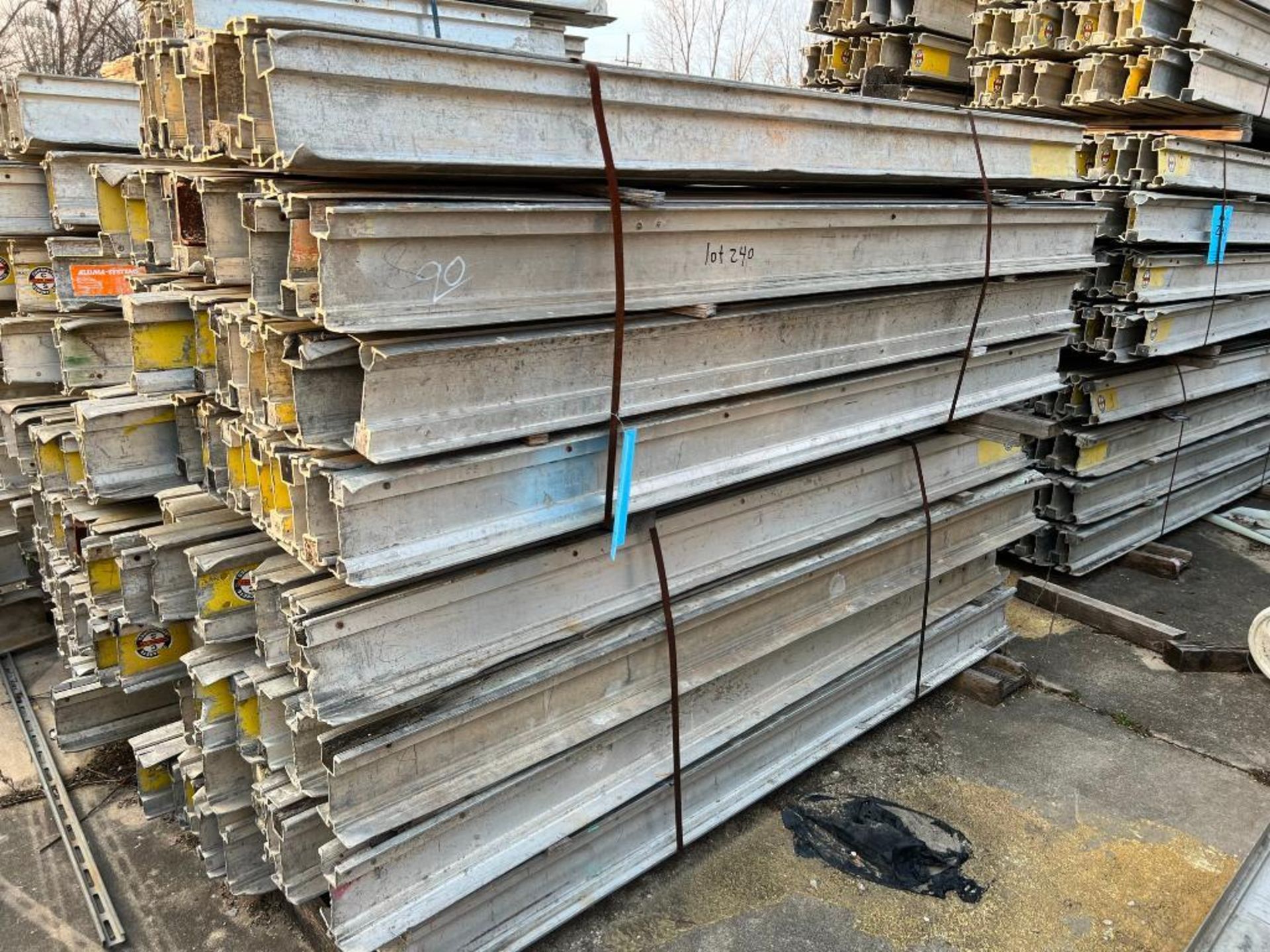 LOT: Approx. (90) 6 1/2" Symons Joists, Mostly 8'