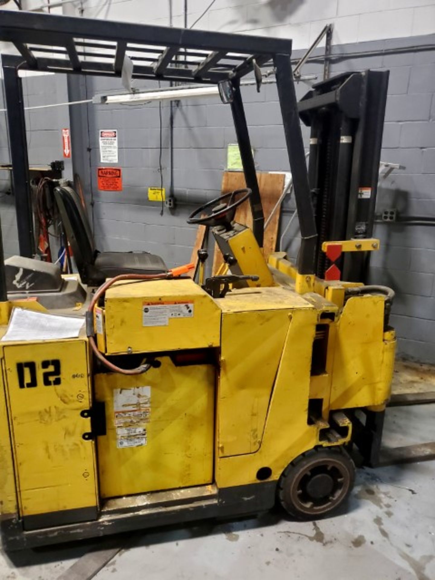 Drexel Sit Down Forklift - Needs Repair - Image 4 of 7