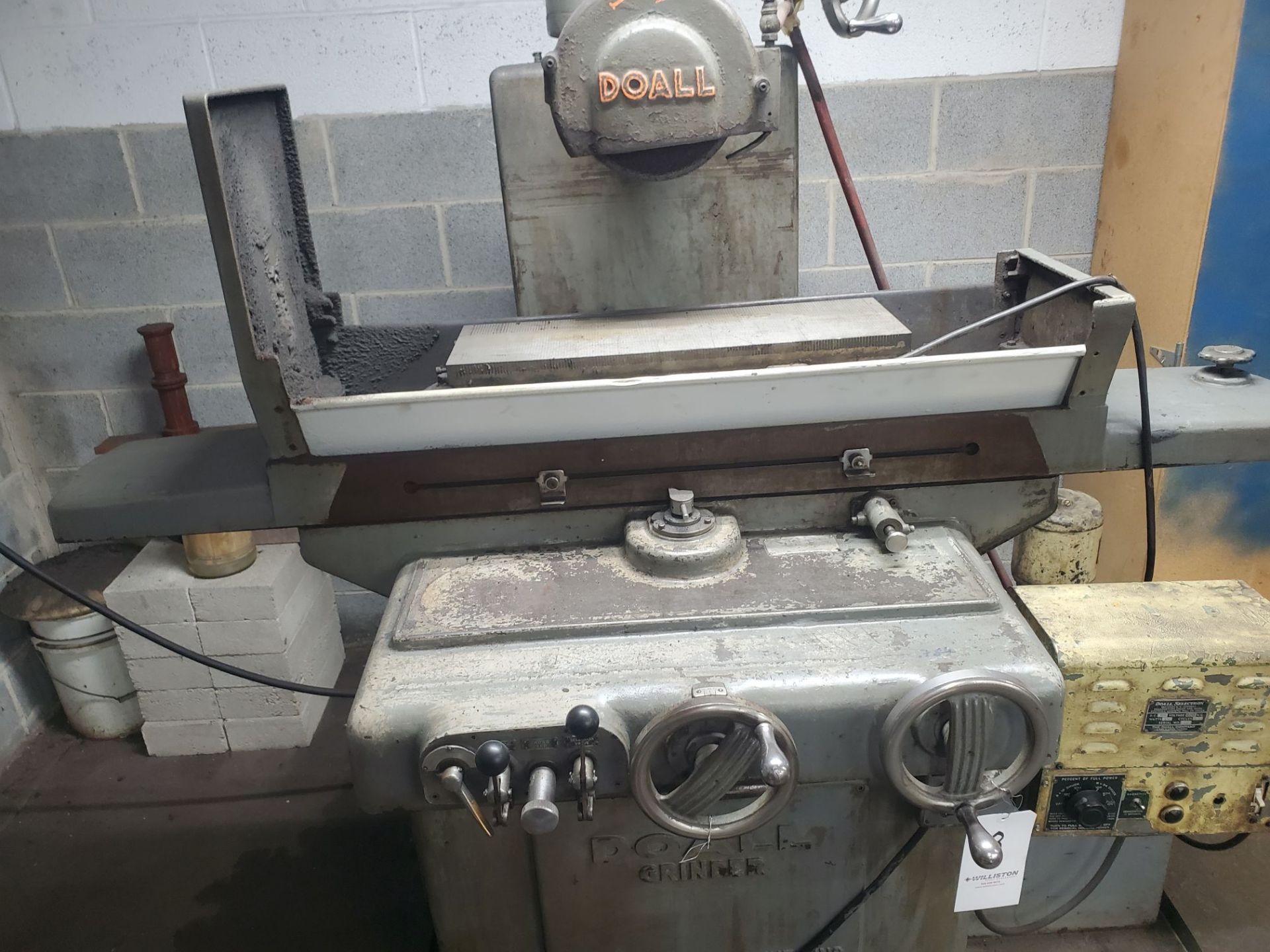 DoAll Surface Grinder - Image 2 of 3