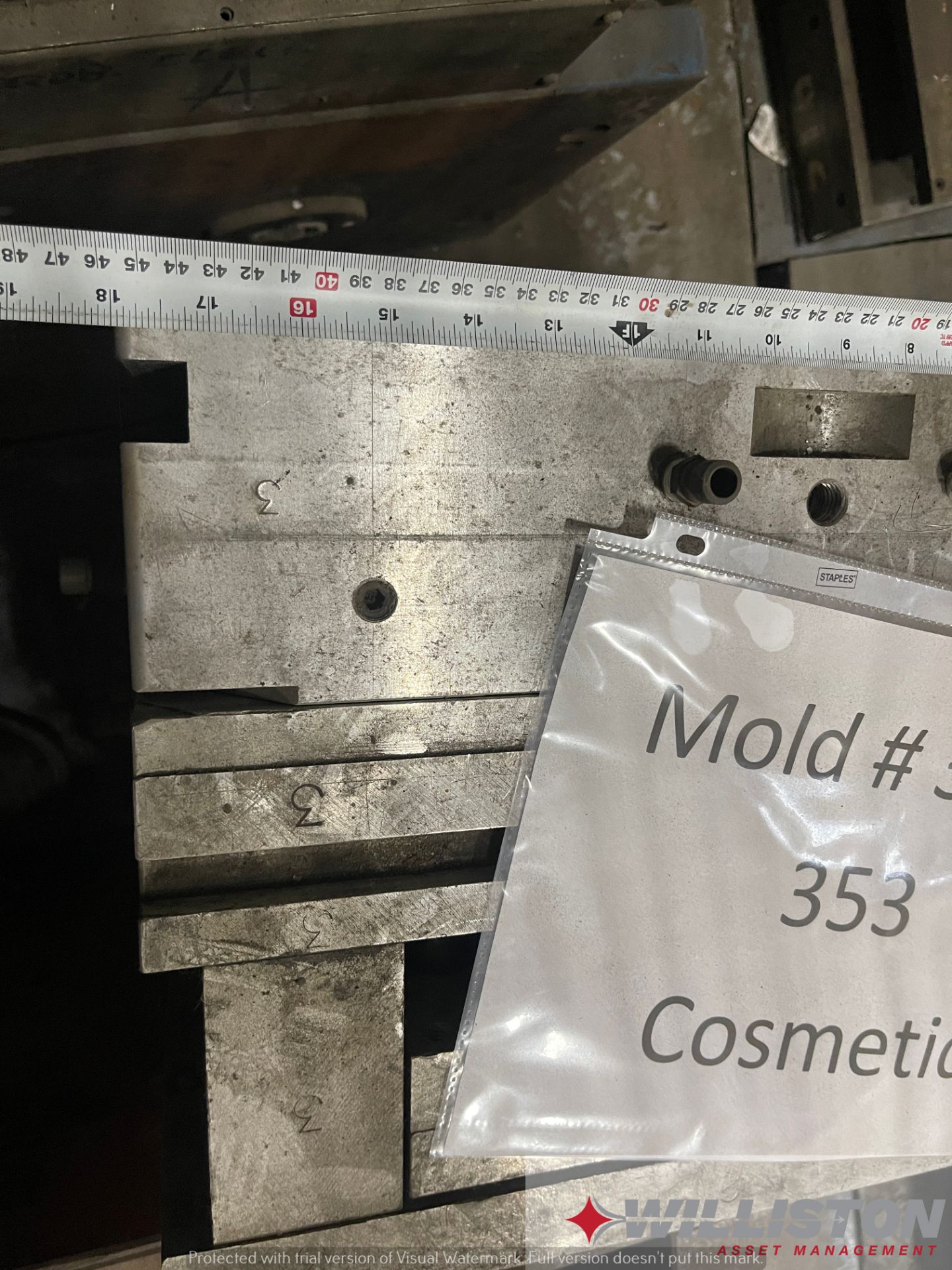 PLASTIC INJECTION MOLD - 353 Cosmetic - Image 4 of 7