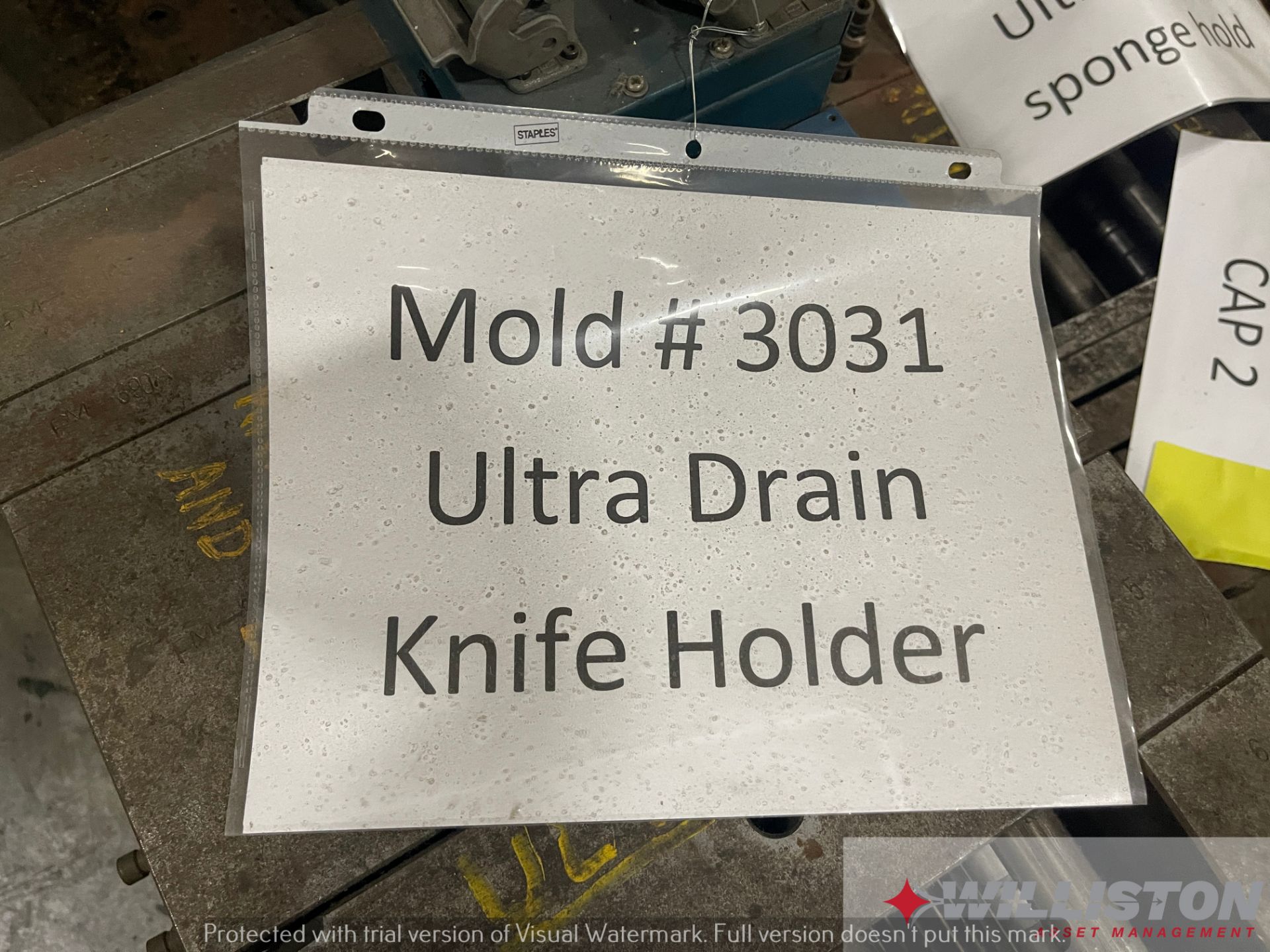 PLASTIC INJECTION MOLD - Ultra Drain Knife Holder - Image 3 of 7