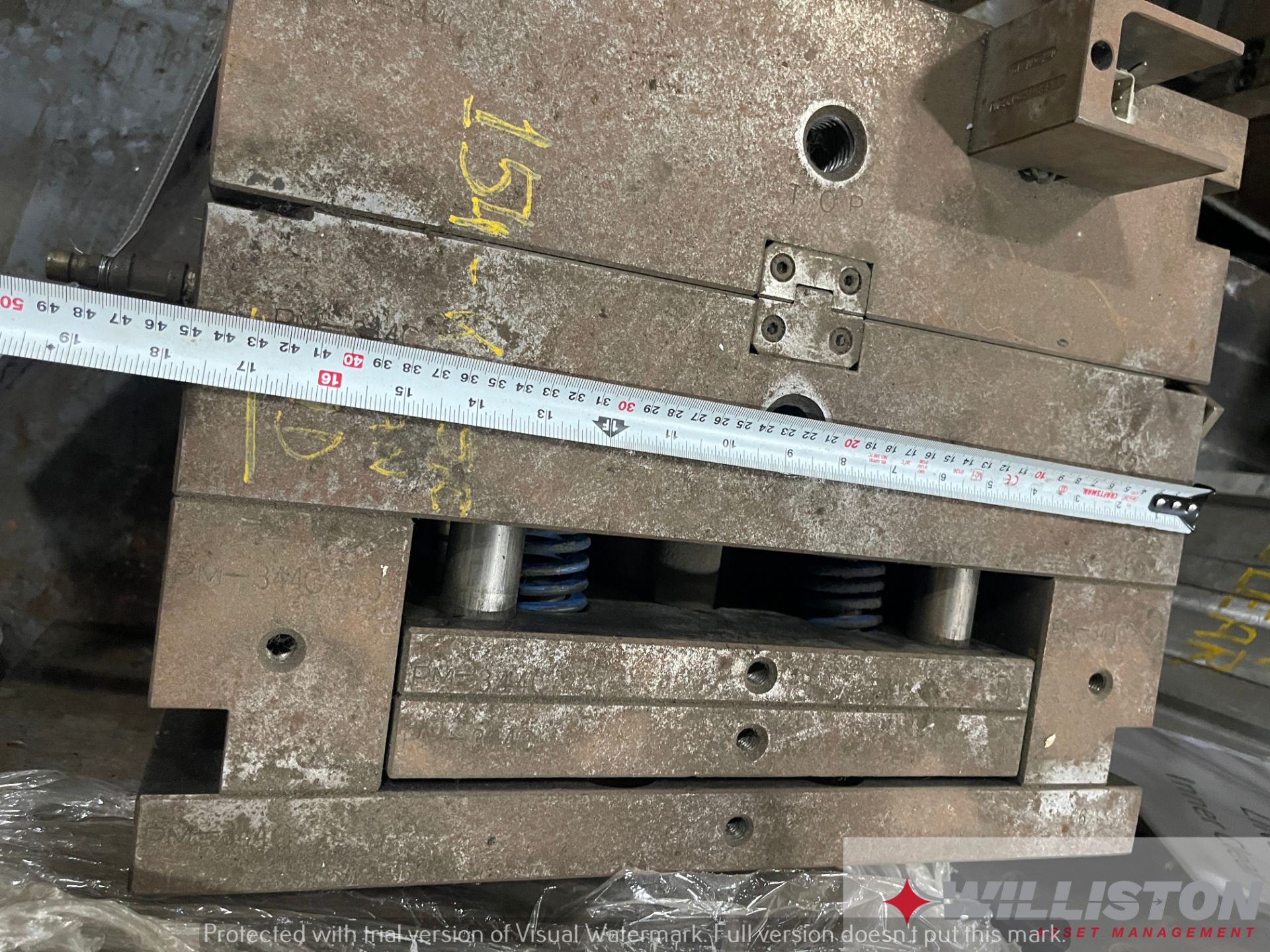 PLASTIC INJECTION MOLD - 154 Step Pail Lid - Image 4 of 7