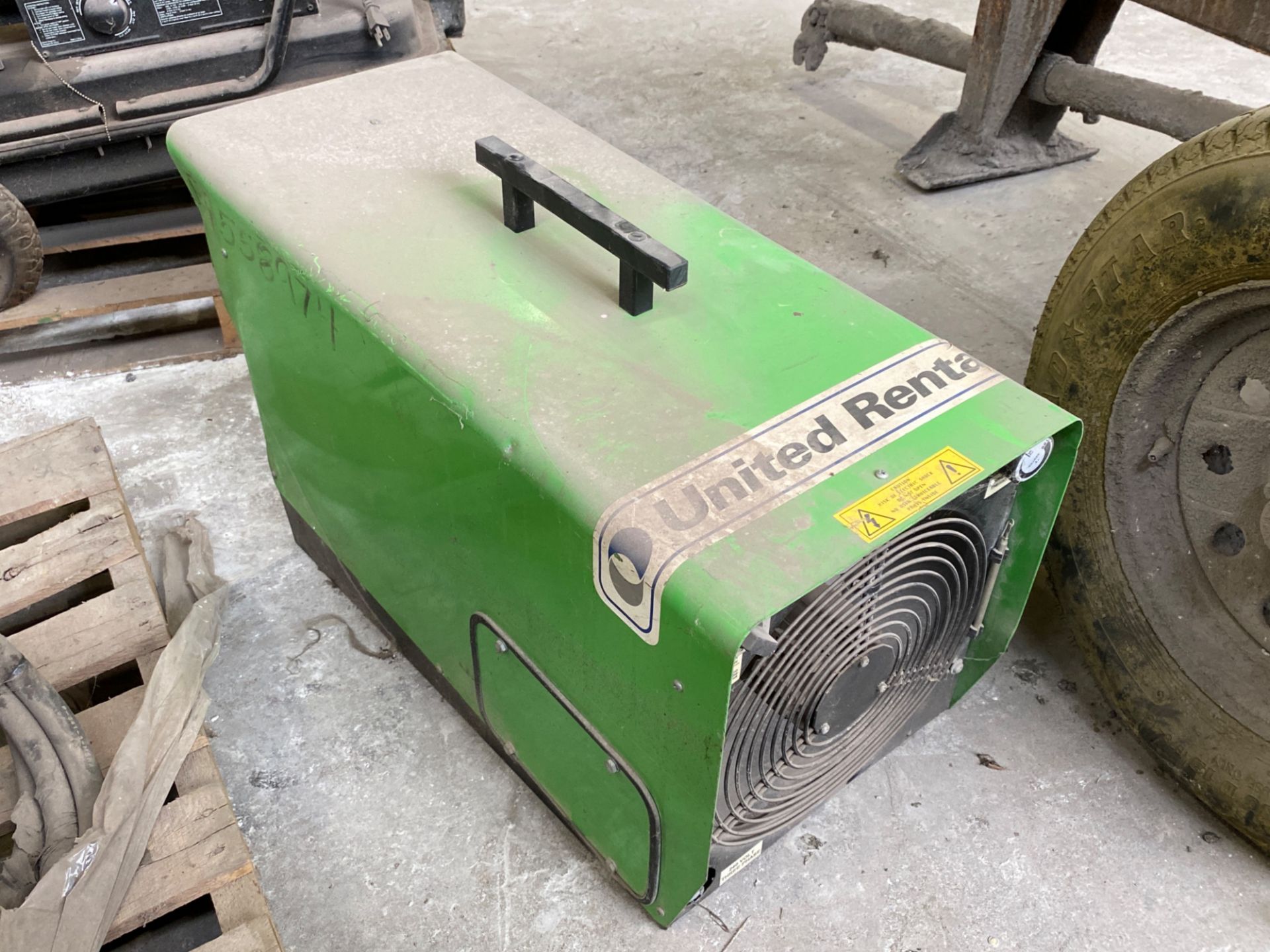 Patron E18 Electric Commercial/Industrial Movable Air Heater (No Power Cable) - Image 2 of 2