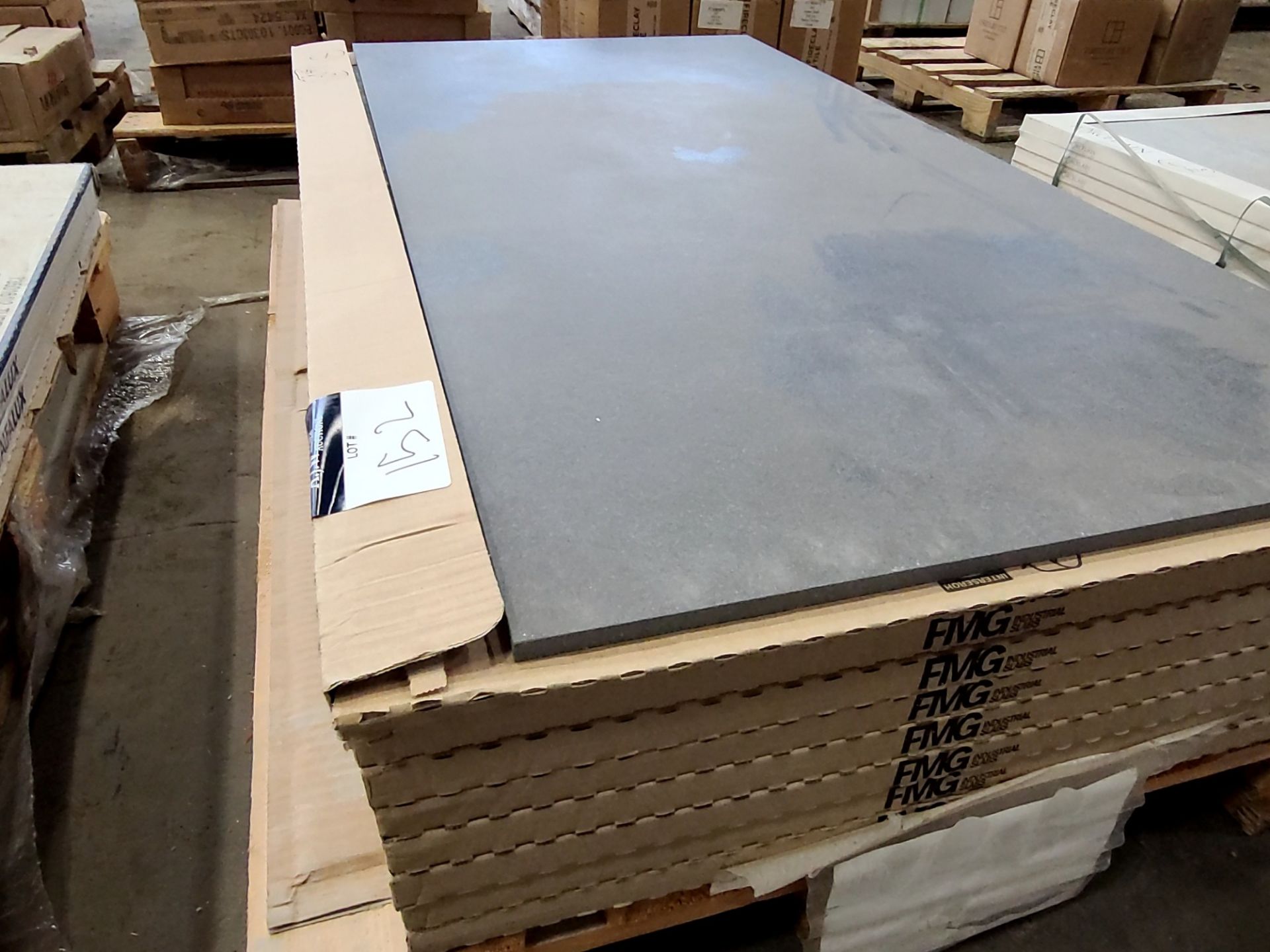 [sq ft] FMG Industrial Slabs 23 1/2" x 47" Abstract Grey