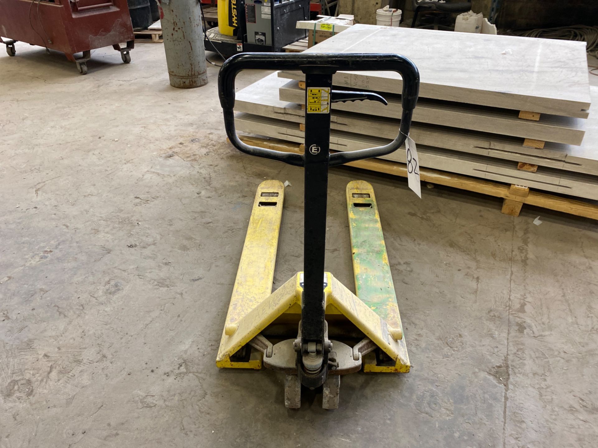 [each] Move It! 6,000lbs. Manual Pallet Jack - Image 2 of 2