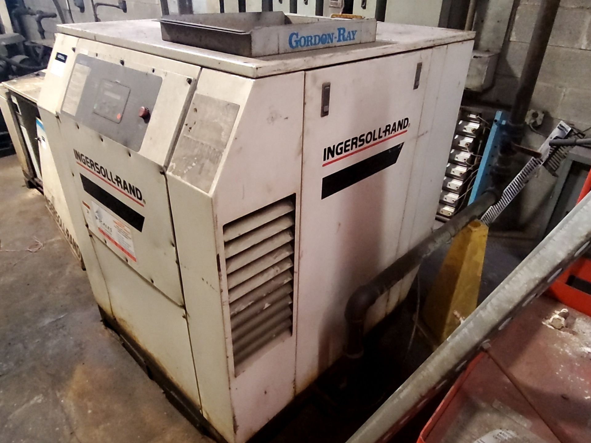 Ingersoll Rand SSR-EP40SE 127 Psi 157 CFM Rotary Screw Air Compressor - Image 4 of 6