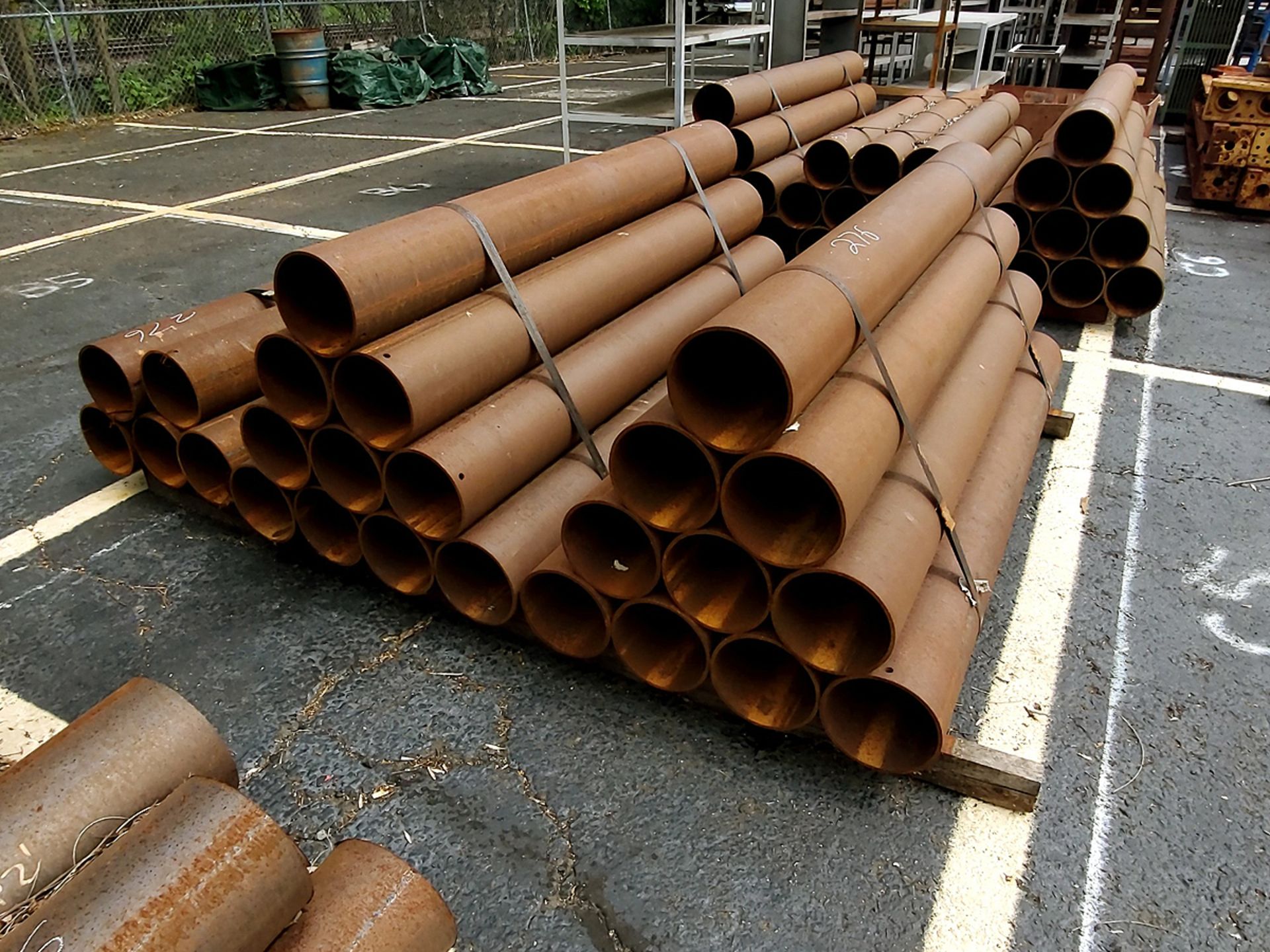 A Group of Steel Tubes - Image 2 of 3