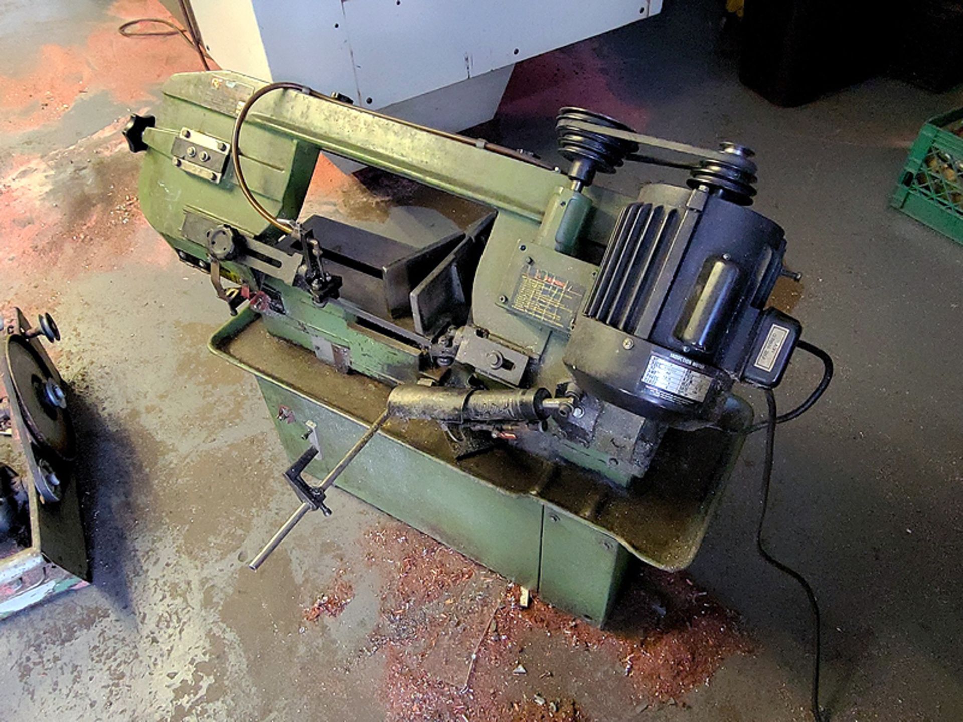 Rong Fu 7" Bandsaw Machine w/ Adjustable Pipe Stand - Image 3 of 12