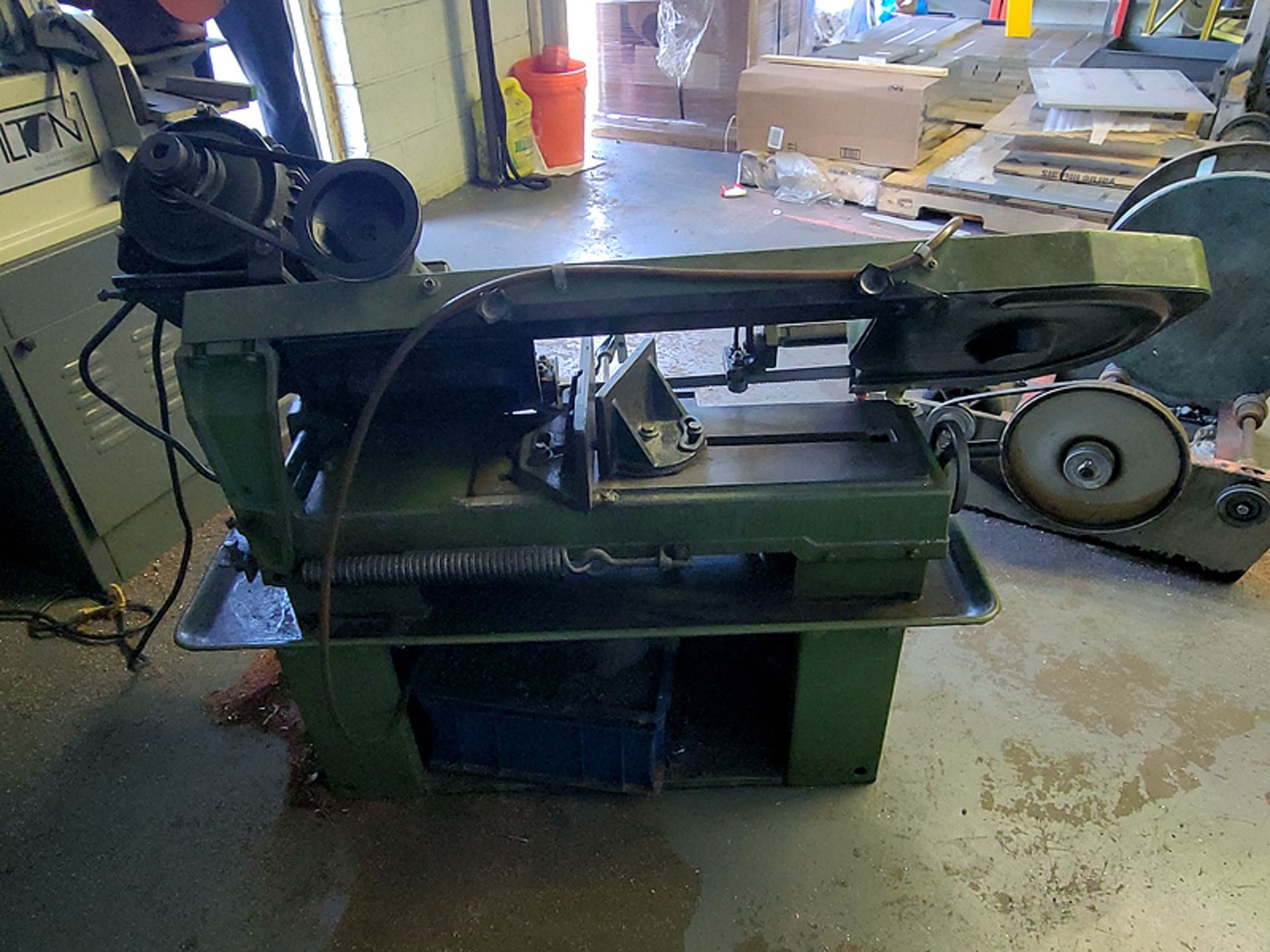 Rong Fu 7" Bandsaw Machine w/ Adjustable Pipe Stand - Image 5 of 12