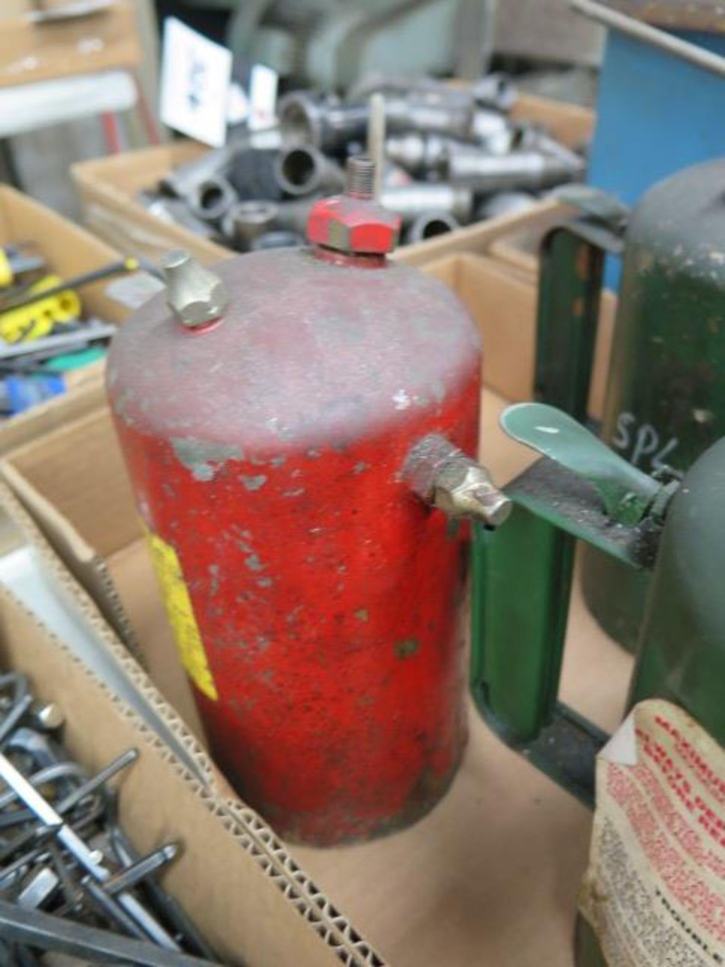 Pressurized Oil Cans (3) (SOLD AS-IS - NO WARRANTY) - Image 4 of 4