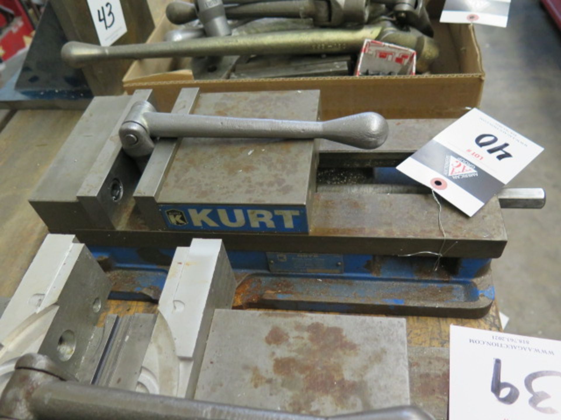 Kurt 6" Angle-Lock Vise (SOLD AS-IS - NO WARRANTY) - Image 2 of 3