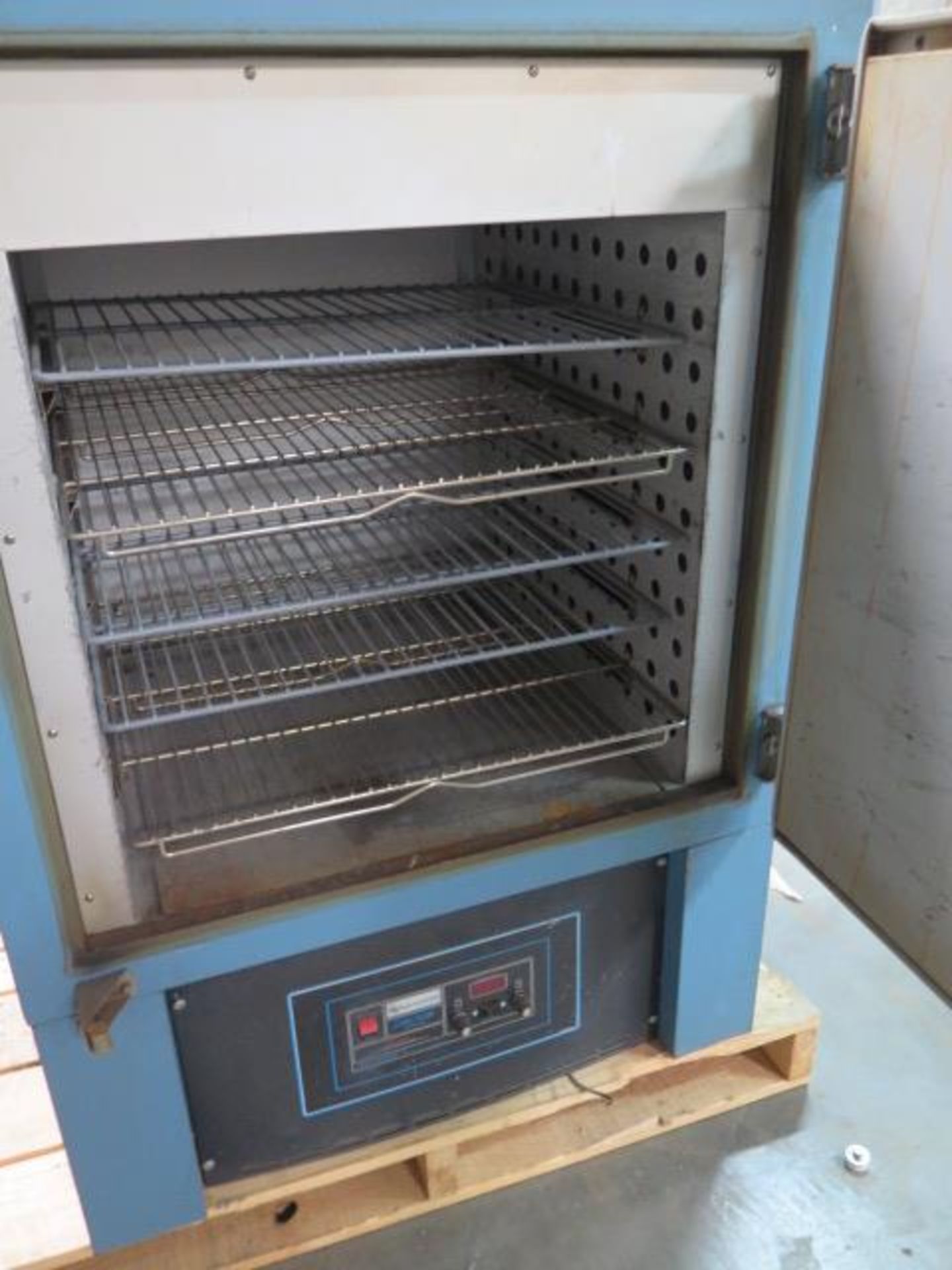 BlueM POM-588C-3 260 Deg C Max Electric Oven s/n P58-659 w/ BlueM Controls (SOLD AS-IS - NO - Image 5 of 6