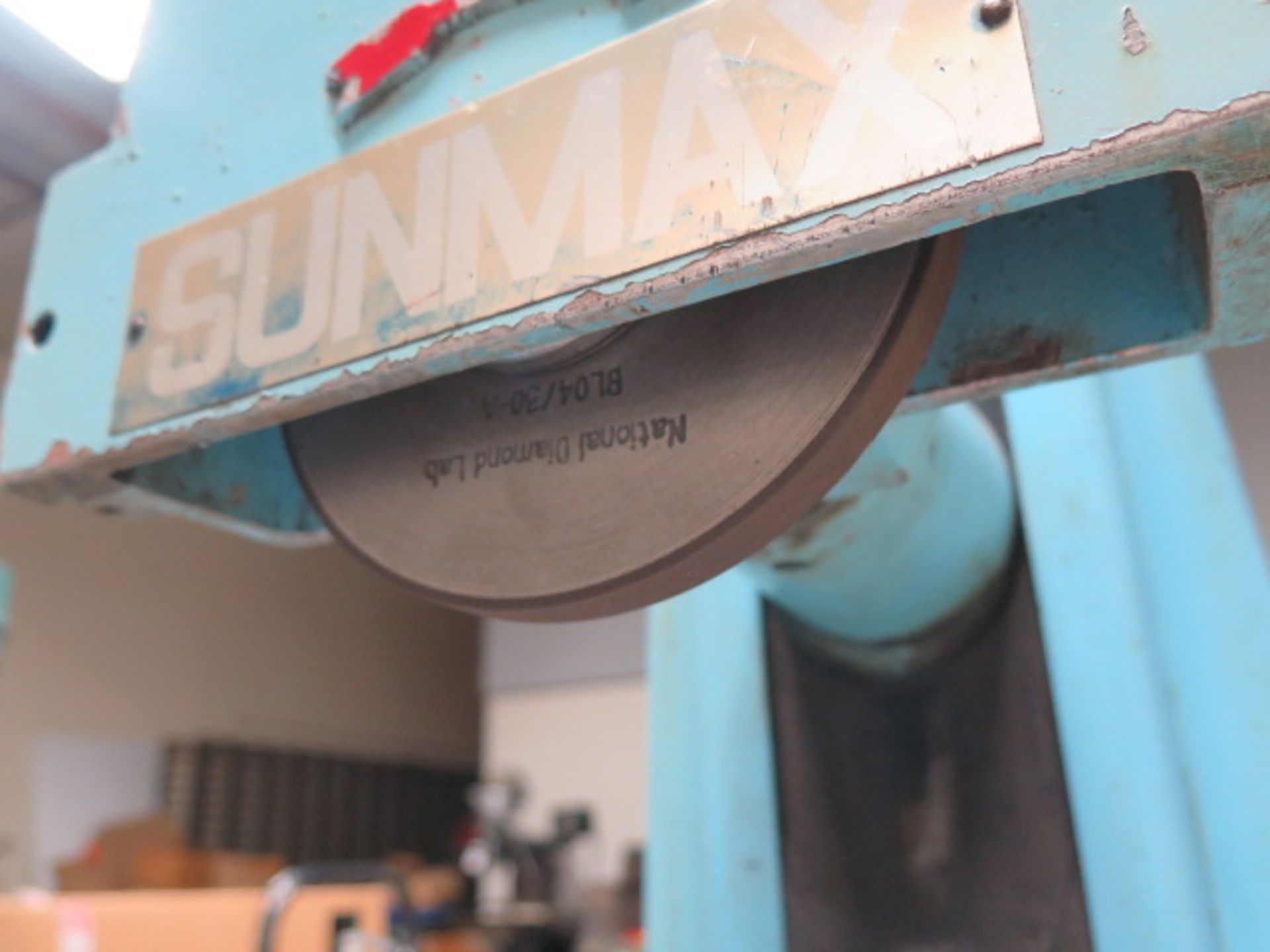 Sunmax 6" x 18" Surface Grinder w/ 5" x 10" Magnetic Chuck (SOLD AS-IS - NO WARRANTY) - Image 6 of 7