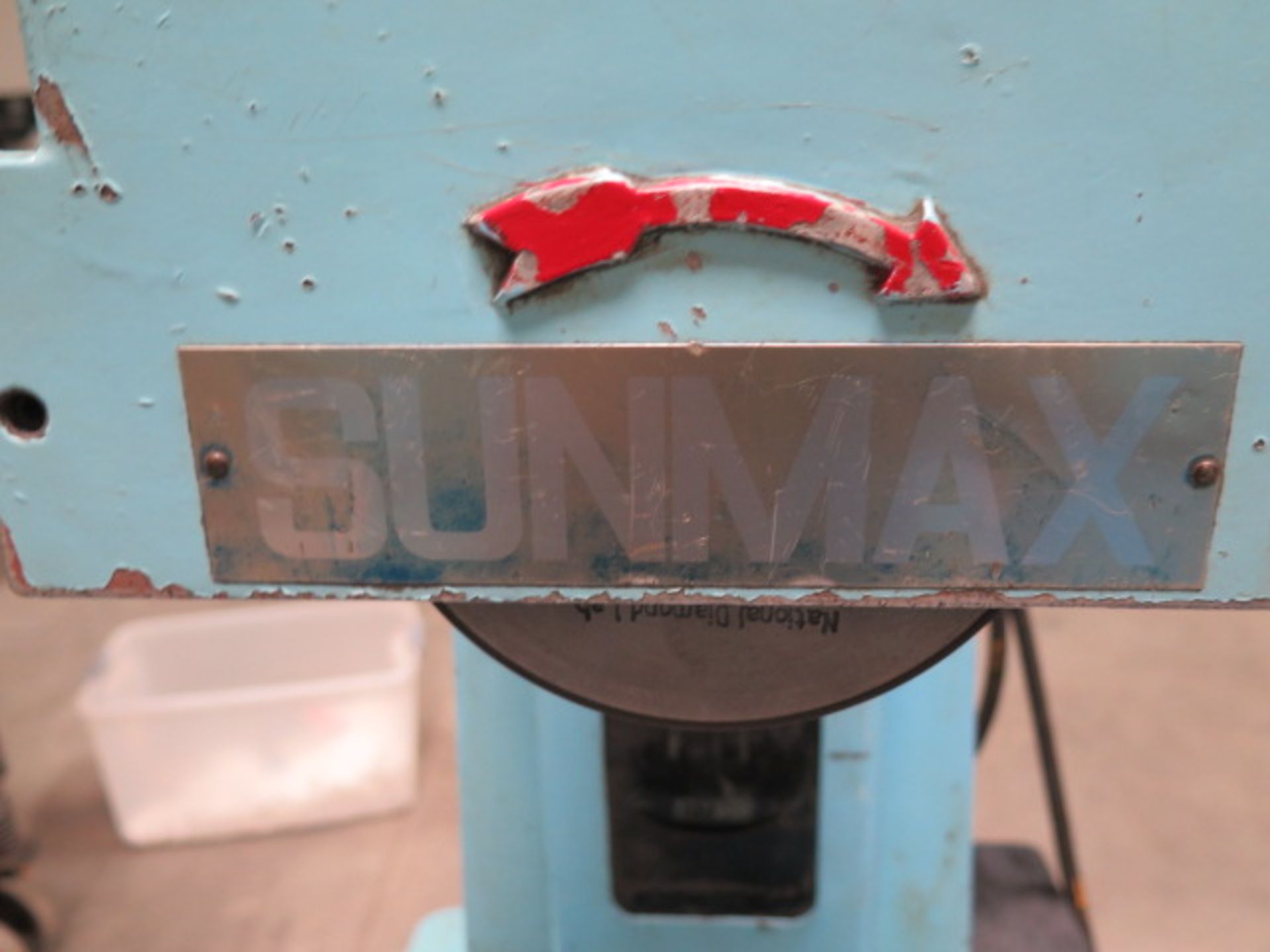 Sunmax 6" x 18" Surface Grinder w/ 5" x 10" Magnetic Chuck (SOLD AS-IS - NO WARRANTY) - Image 3 of 7