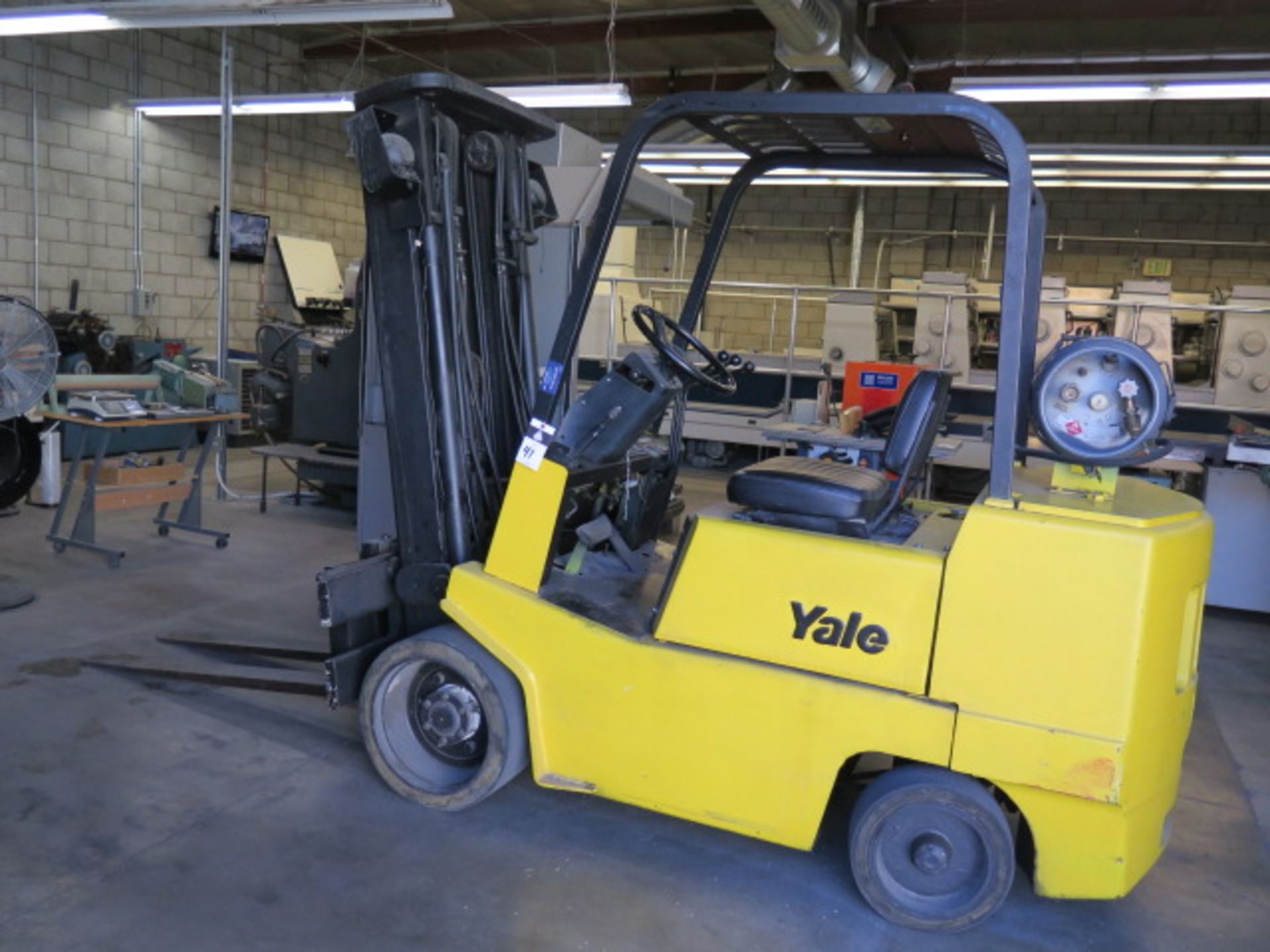 Yale GLC060RDNUAE083SPL 5500 Lb Cap LPG Forklift s/n N484900 w/ 3-Stage Mast, 190” Lift SOLD AS IS