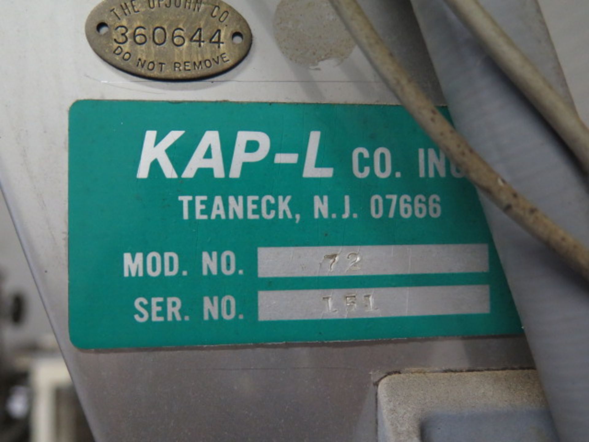 Kap-L Co. mdl. 72 72”H x 4”W Belt Conveyor s/n 151 w/ Stainless Steel Hopper (SOLD AS-IS - NO - Image 9 of 9