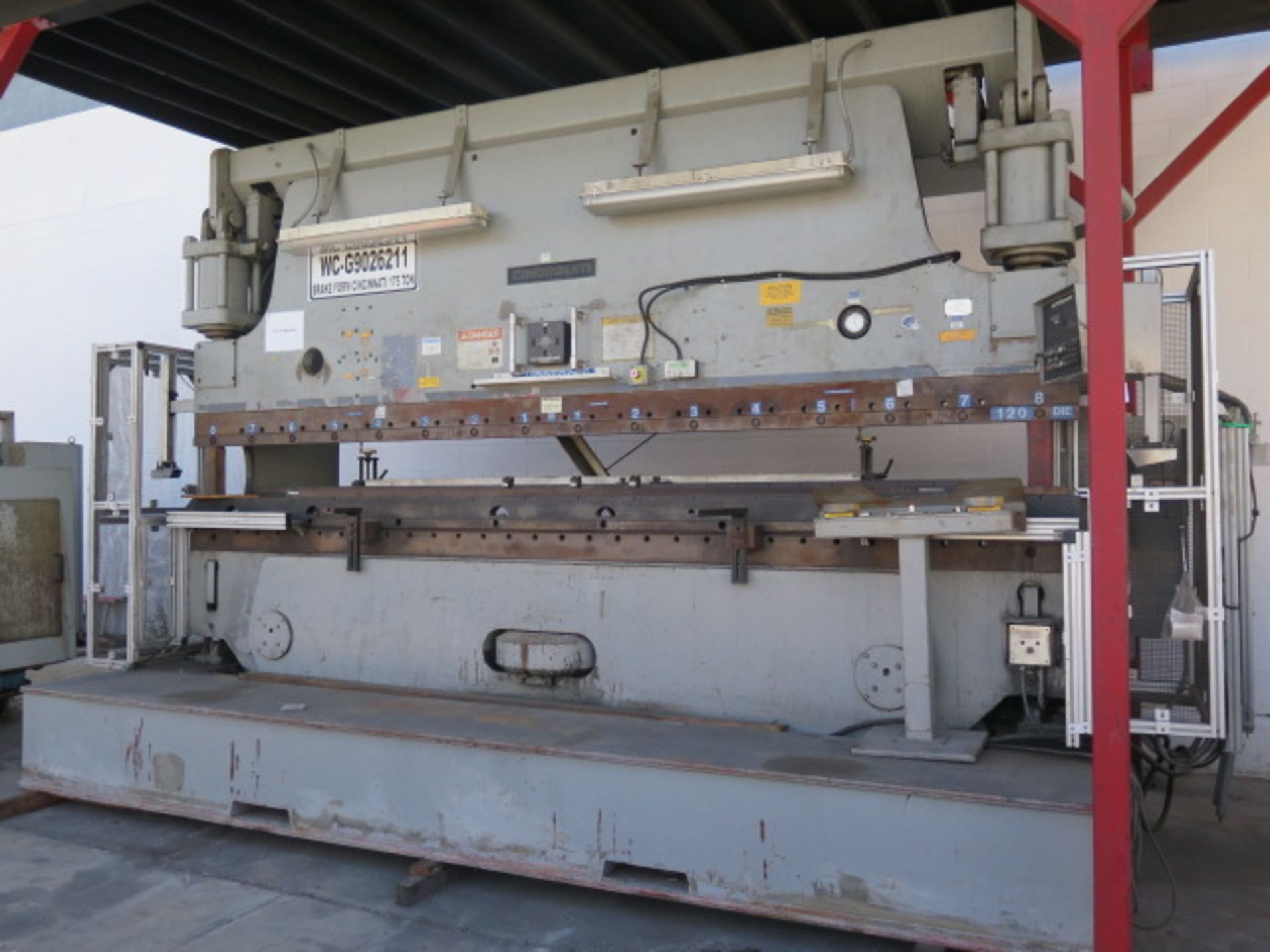 Cincinnati 175ASx14ft 175 Ton x 16’ CNC Hyd Brake s/n 44951 w/ Autoshape CNC Controls, SOLD AS IS - Image 3 of 21