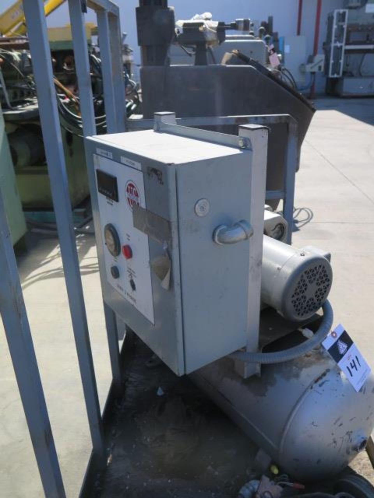 US Vacuum 1.5Hp Vacuum Pump w/ Tank (SOLD AS-IS - NO WARRANTY) - Image 4 of 6