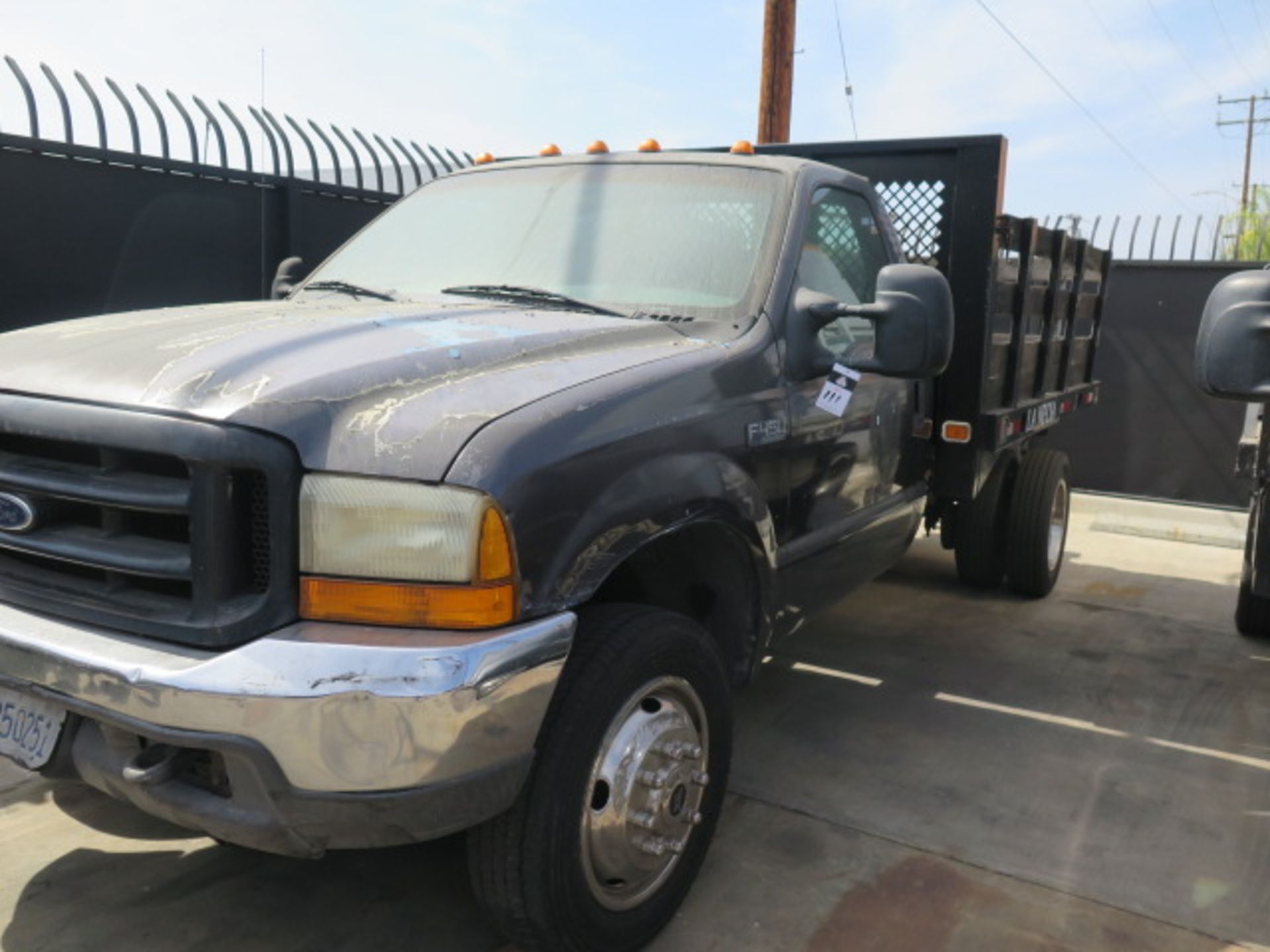 1999 Ford F-450 Super Duty 8’ Bed Truck Lisc# 6B50251,7.3L Diesel,Auto, NOT FOR CA USE, SOLD AS IS