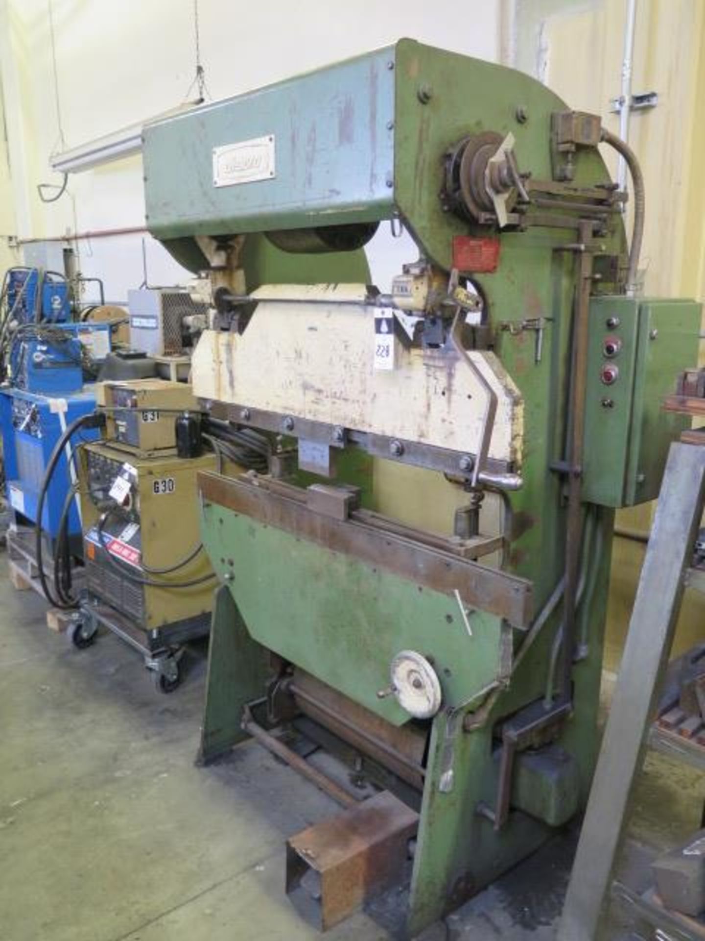 DiAcro 48" Press Brake w/ Manual Back Gauge, 48" Bed Length, 6 1/2" Throat (SOLD AS-IS - NO - Image 3 of 9