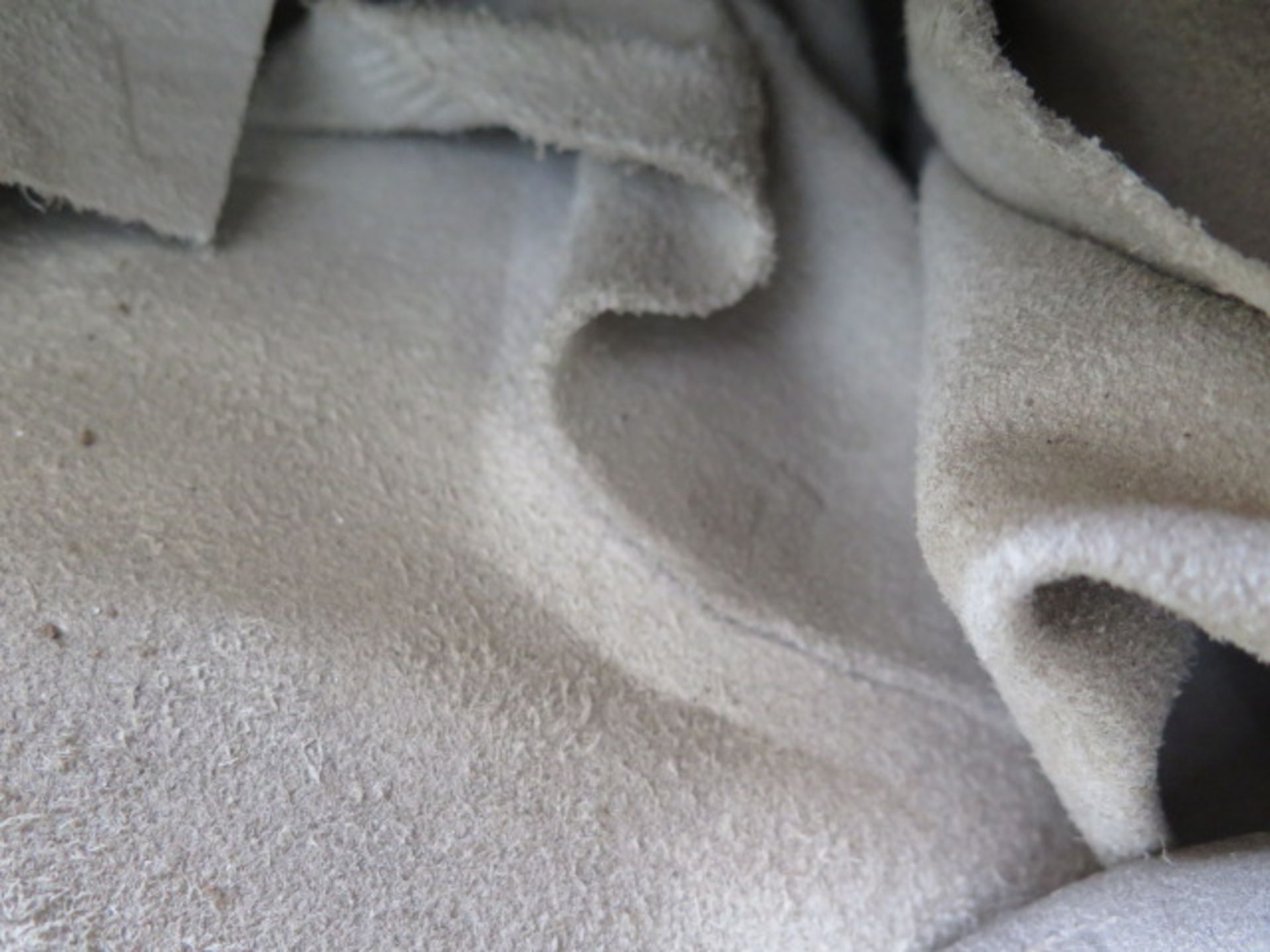 Leather Splits, 1.2mm, White, 15,000 Sq/Ft, Hides (SOLD AS-IS - NO WARRANTY) - Image 7 of 8