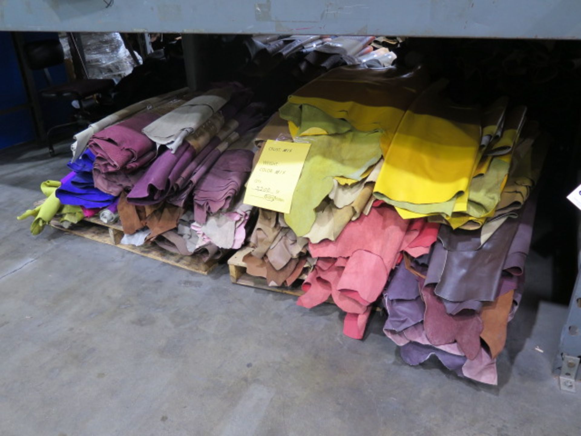 Leather Finished Mixed Lot (2 Pallets) (SOLD AS-IS - NO WARRANTY)